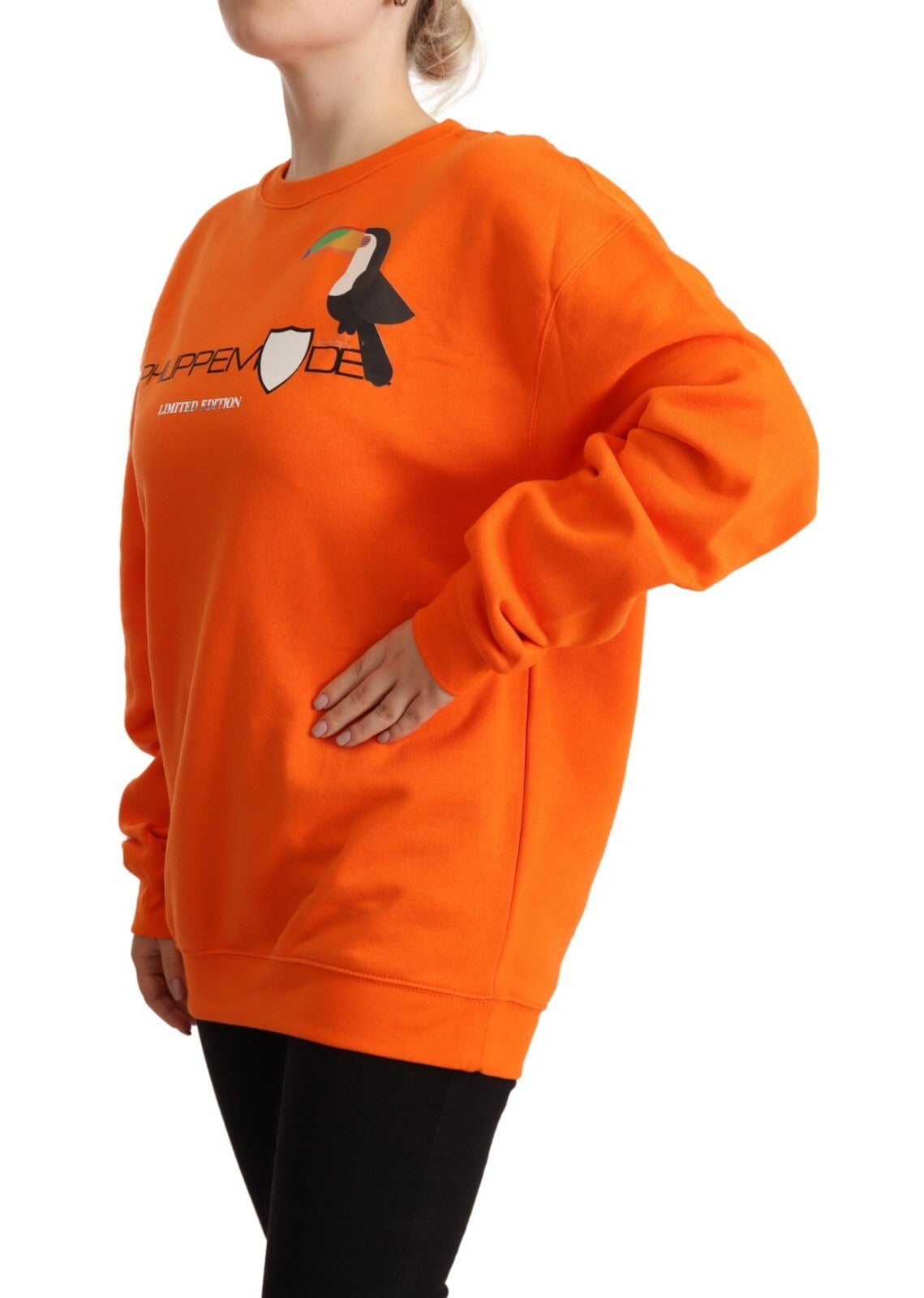 Indulge in the Philippe Model Orange Printed Long Sleeves Pullover Sweater, a luxurious cotton piece that embodies modern sophistication and effortless elegance.