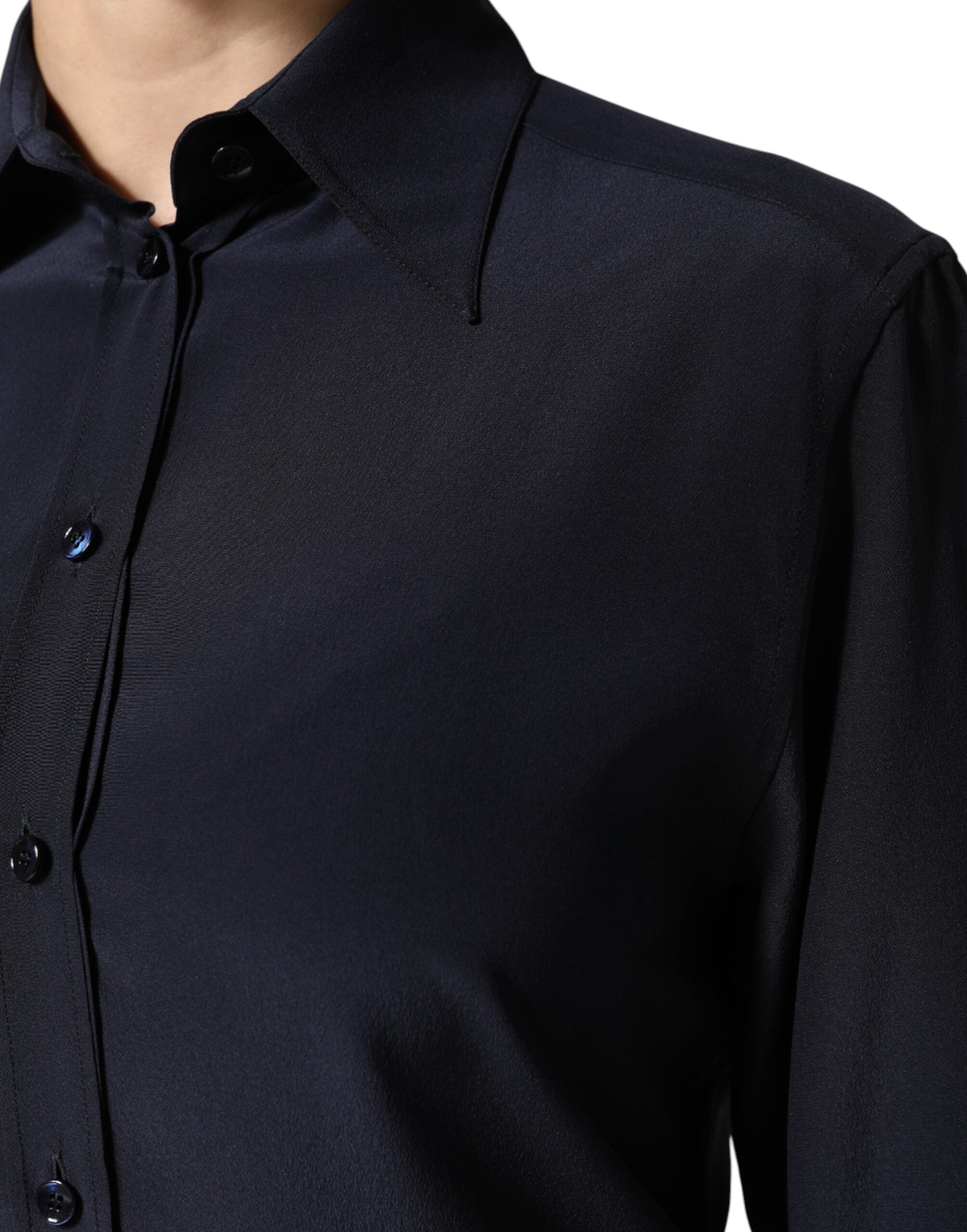 Experience the allure of Dolce & Gabbana's Blue Collared Long Sleeves Dress Shirt Top, a testament to Italian craftsmanship and timeless elegance for the discerning individual.