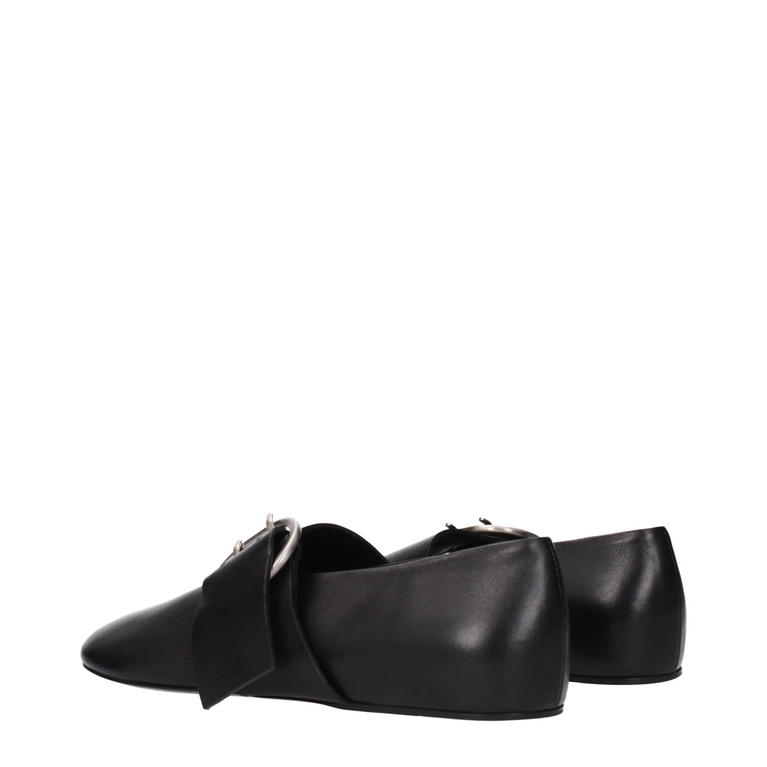 Experience the allure of Jil Sander Black Leather Ballet Flats, where exquisite craftsmanship meets timeless elegance, embodying sophistication for the discerning individual.