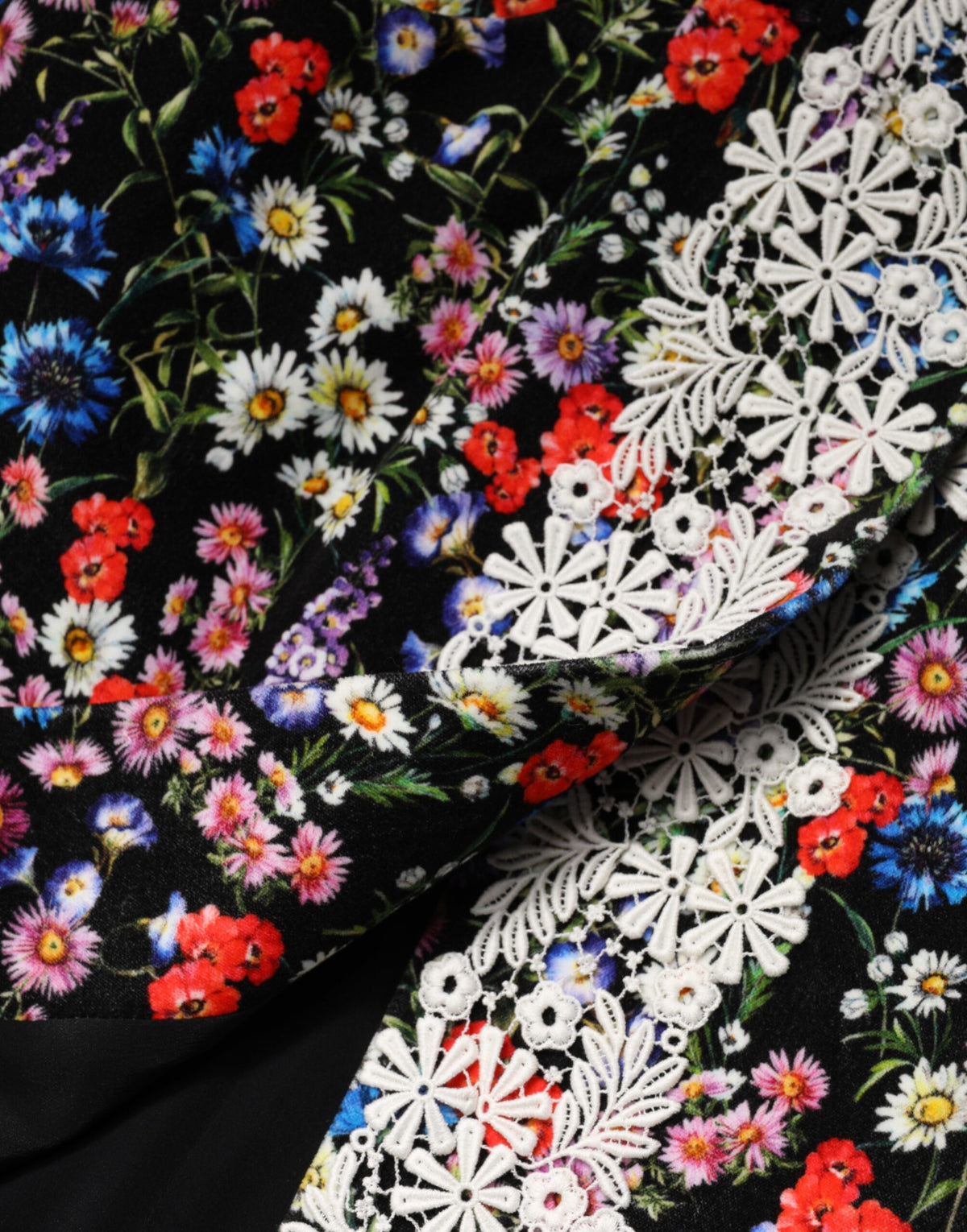 Indulge in the exquisite Dolce & Gabbana Black Floral Lace Cotton High-Waist Mini Skirt, a masterpiece of Italian craftsmanship that embodies timeless elegance and sophistication.