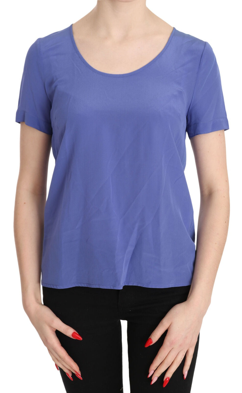 Elevate your wardrobe with the Patrizia Pepe Silk Purple Short Sleeve Blouse, a timeless piece of exquisite silk that embodies effortless sophistication and refined elegance.