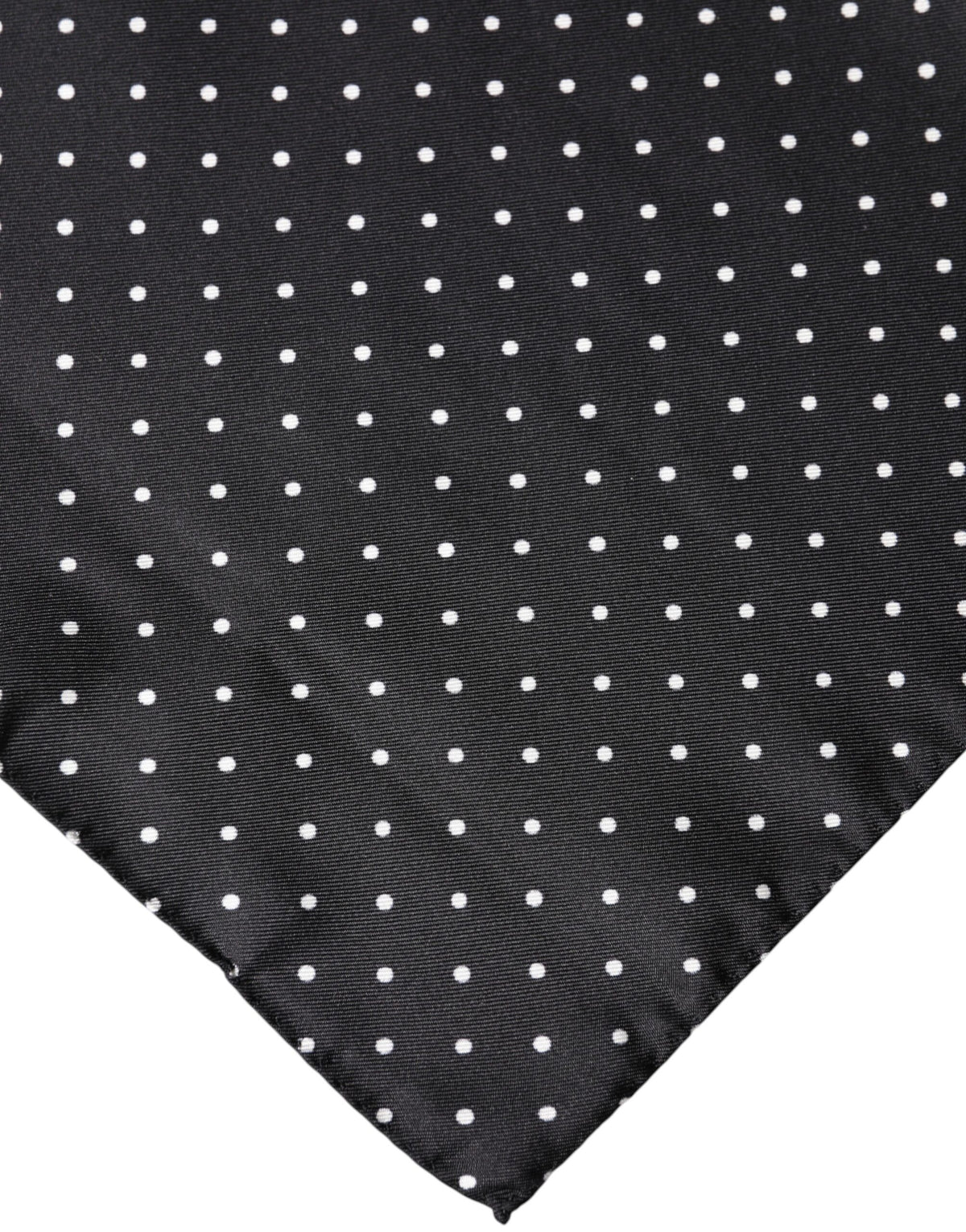 Elevate your style with the Dolce & Gabbana Black Polka Dot Silk Square Foulard Scarf, a luxurious Italian masterpiece that embodies sophistication and timeless allure.