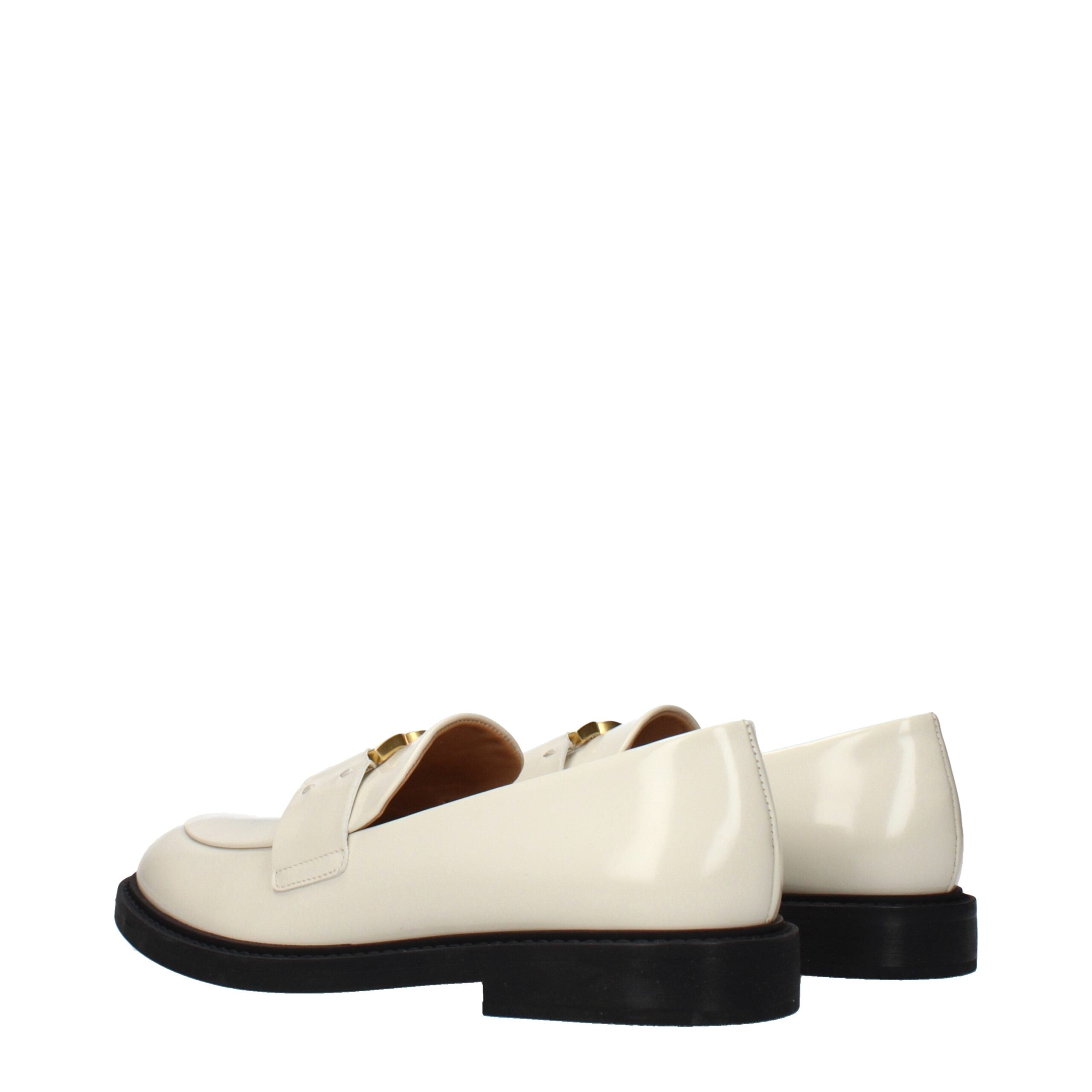 Chloé Beige Leather Slip-On Loafers – Artisanal Luxury Footwear