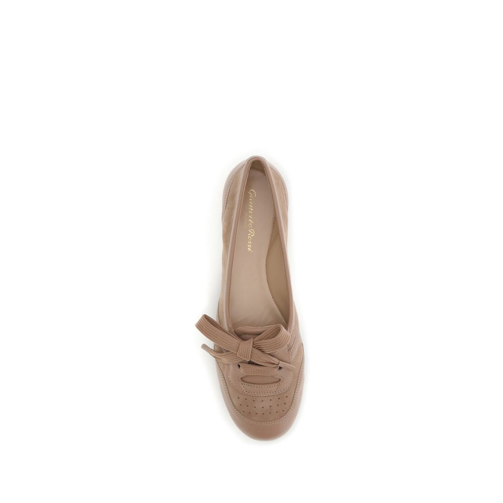 Experience the exquisite Gianvito Rossi Multicolor Calf Leather Bos Taurus Ballet Flats, where Italian craftsmanship meets sophisticated elegance for every occasion.