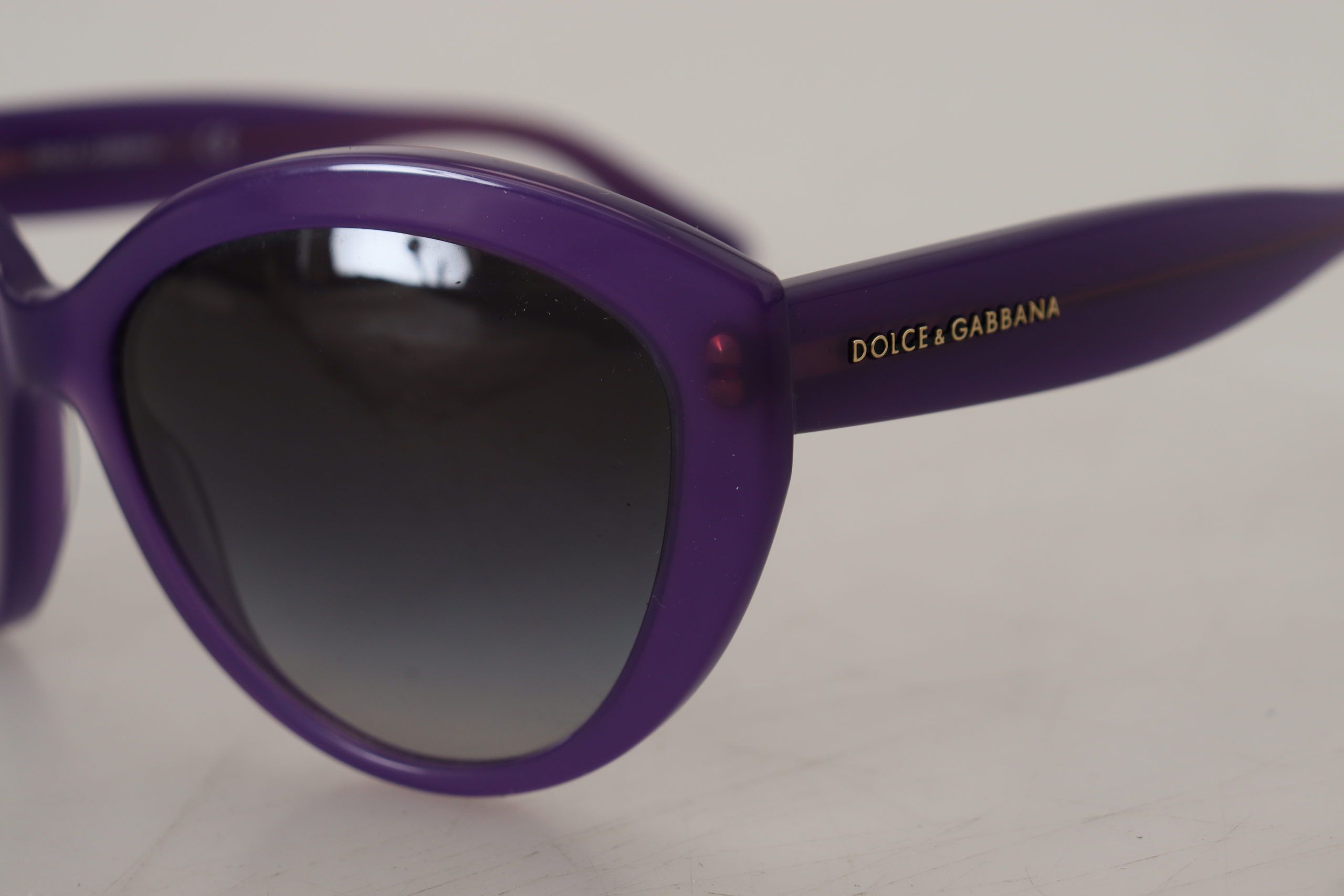 Dolce & Gabbana Chic Purple Cat-Eye Designer Sunglasses - DEA STILOSA MILANO