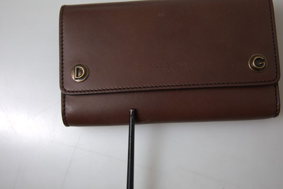 Dolce & Gabbana Chic Brown Leather Shoulder Bag with Gold Detailing - DEA STILOSA MILANO