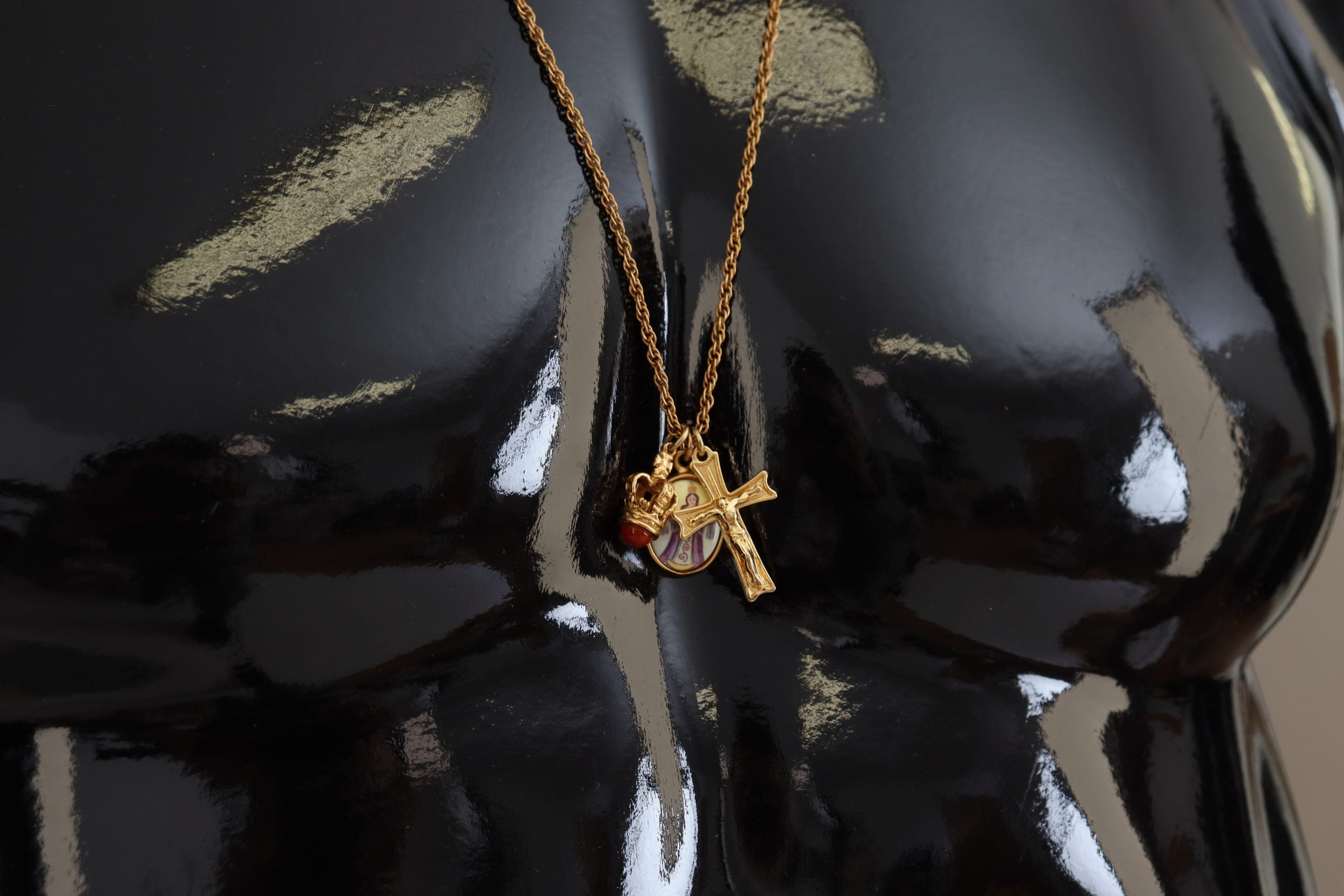 Dolce & Gabbana Gold Brass Chain Religious Cross Pendant Charm Necklace - DEA STILOSA MILANO