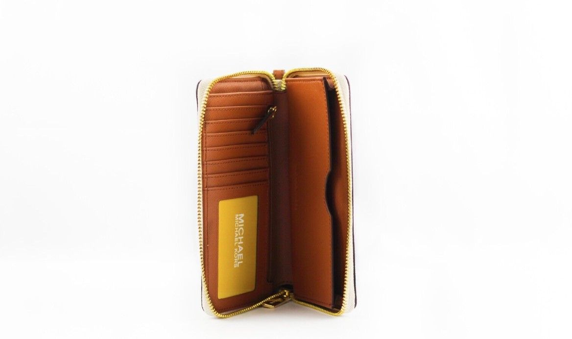 Michael Kors Jet Set Large Vanilla Signature PVC Flat Multifunction Wrist Wallet - DEA STILOSA MILANO