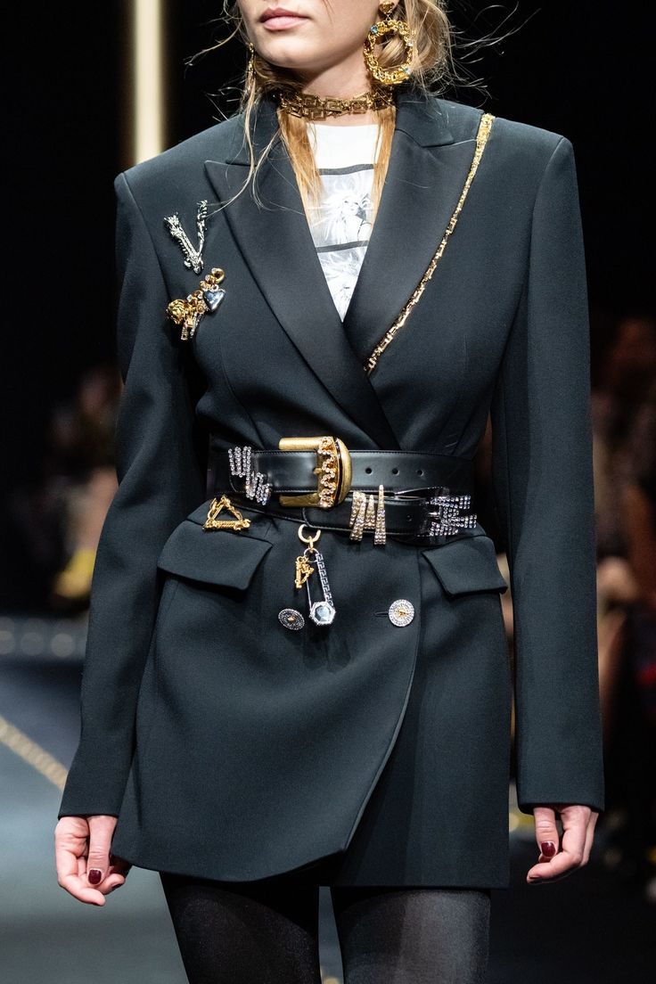 Baroque Brilliance: The Artistry of Versace's Signature Aesthetic