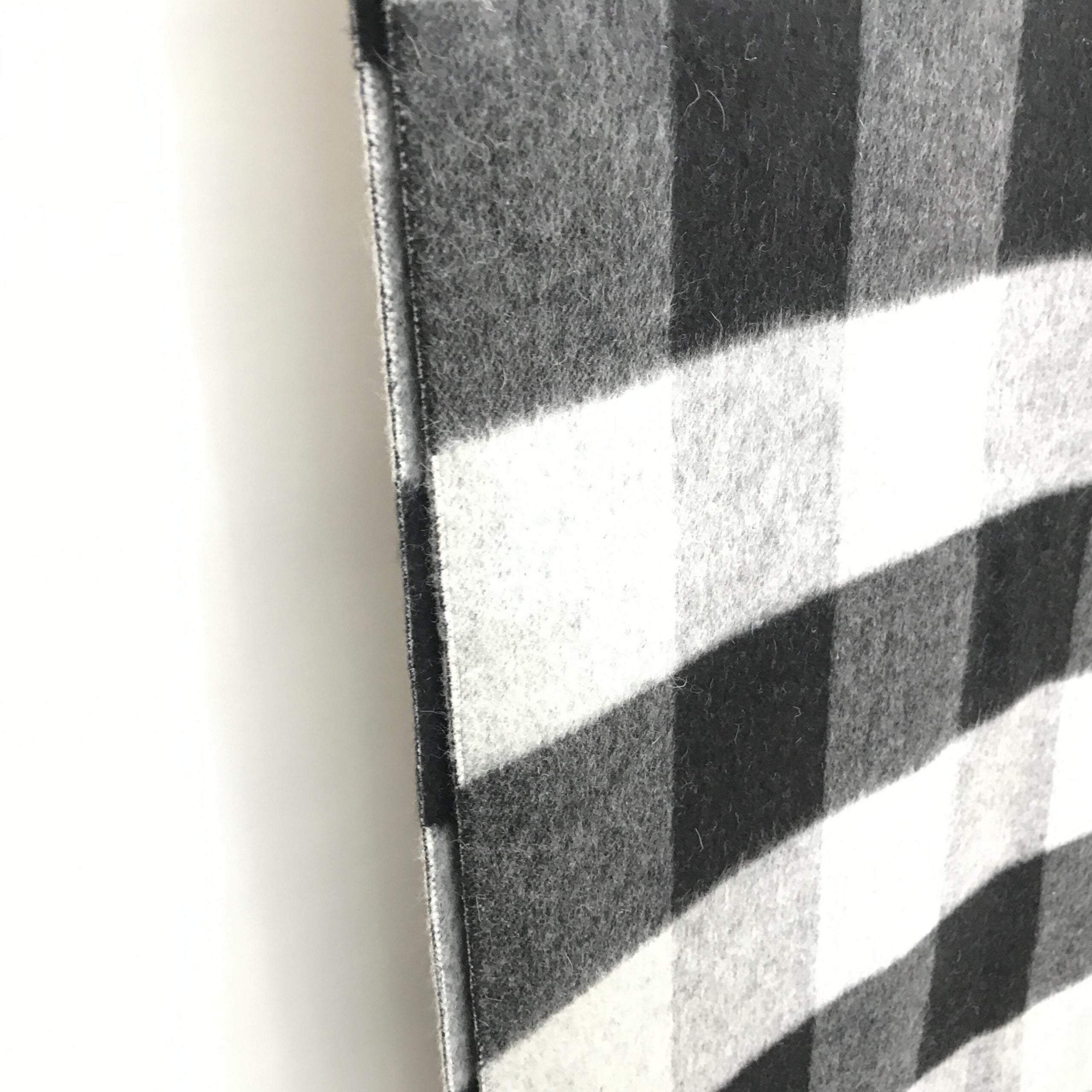 Christian Dior Gray Checkered Fringed Wool Scarf