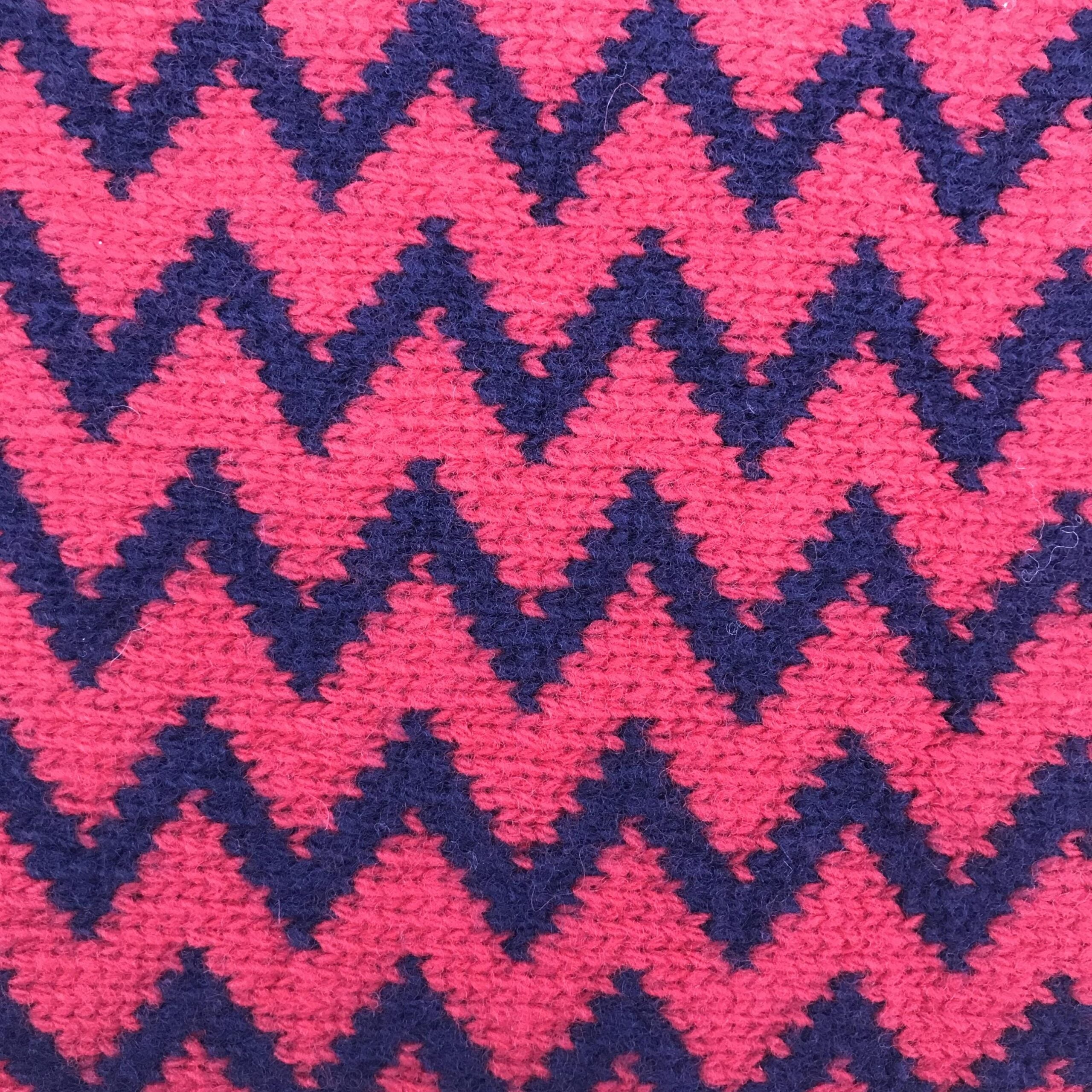Gucci Red Zigzag Wool Knit Scarf