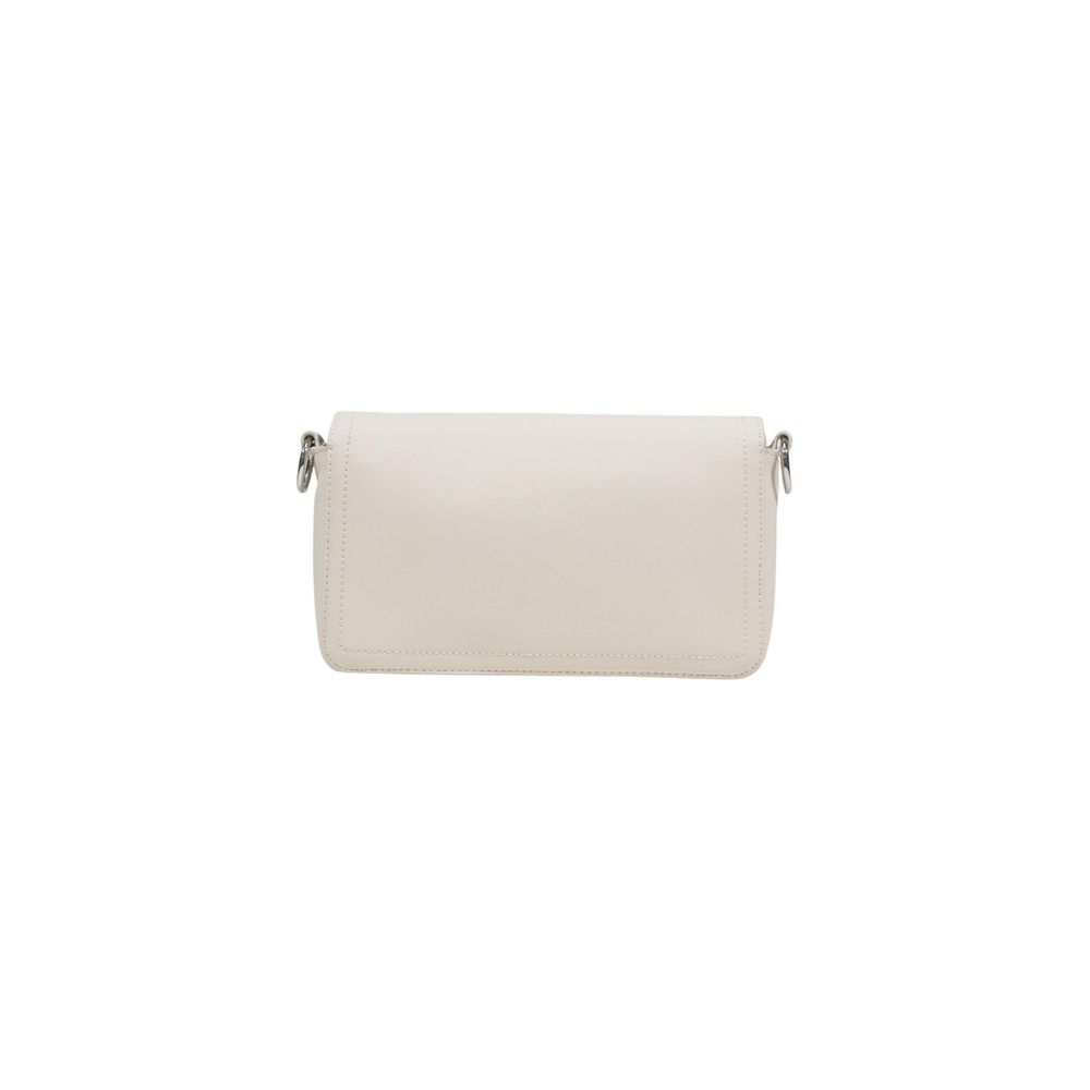 Indulge in the exquisite Love Moschino Beige Polyethylene Handbag from the SS26 collection, a sustainable luxury piece that embodies elegance and sophistication for the discerning individual.