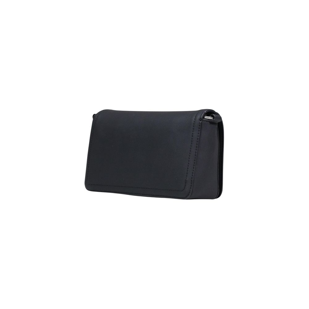 Discover the Love Moschino Black Polyethylene Handbag, a masterpiece of sustainable luxury, crafted from GRS-certified polyurethane for the discerning fashionista.