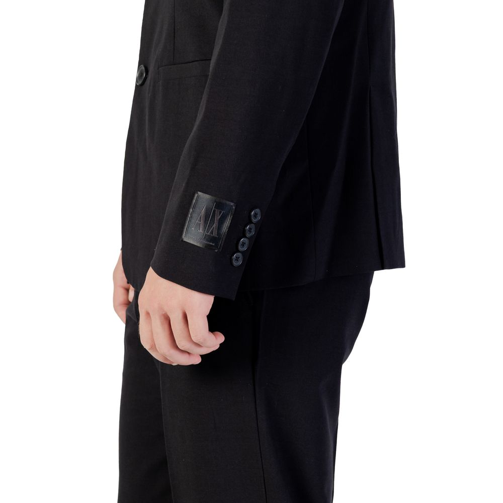 Elevate your wardrobe with the Armani Exchange Black Lyocell Blazer, a masterpiece of modern elegance crafted from premium materials for timeless sophistication.