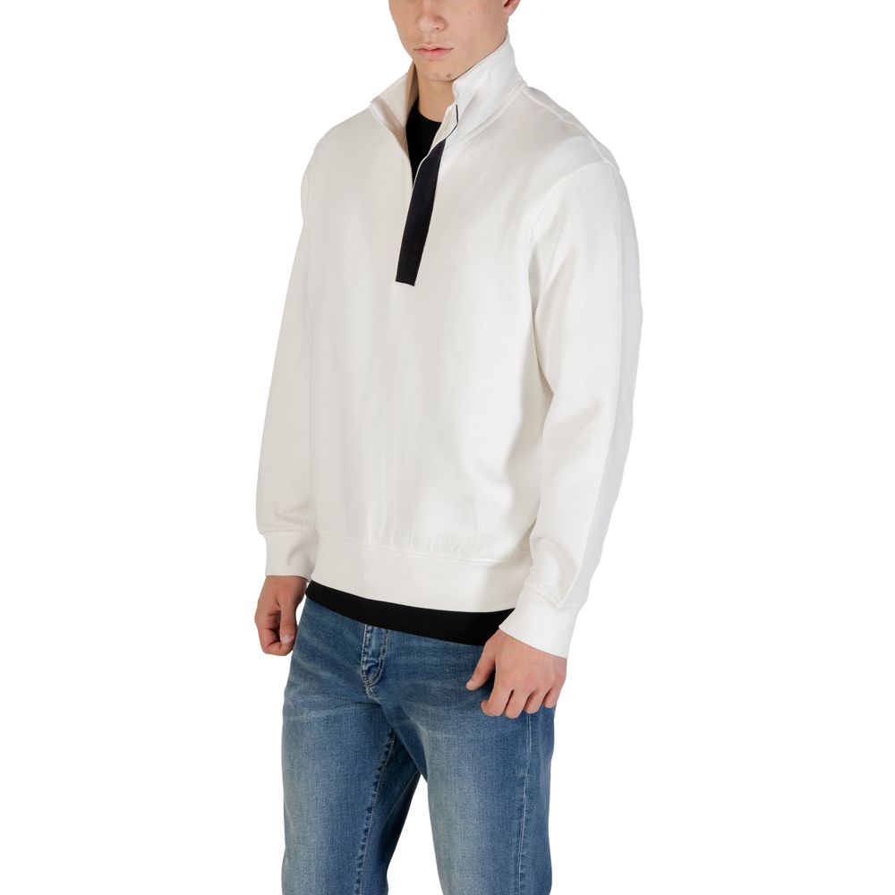 Experience the refined elegance of the Armani Exchange Cream Cotton Sweatshirt, crafted for modern sophistication and effortless luxury in every moment.