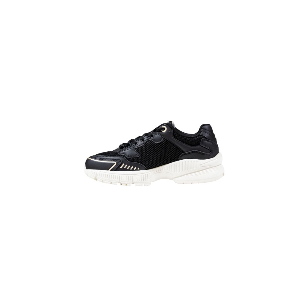 Elevate your style with Armani Exchange Bicolor Polyester Athletic Sneakers, a fusion of exquisite craftsmanship and modern elegance, perfect for every occasion.