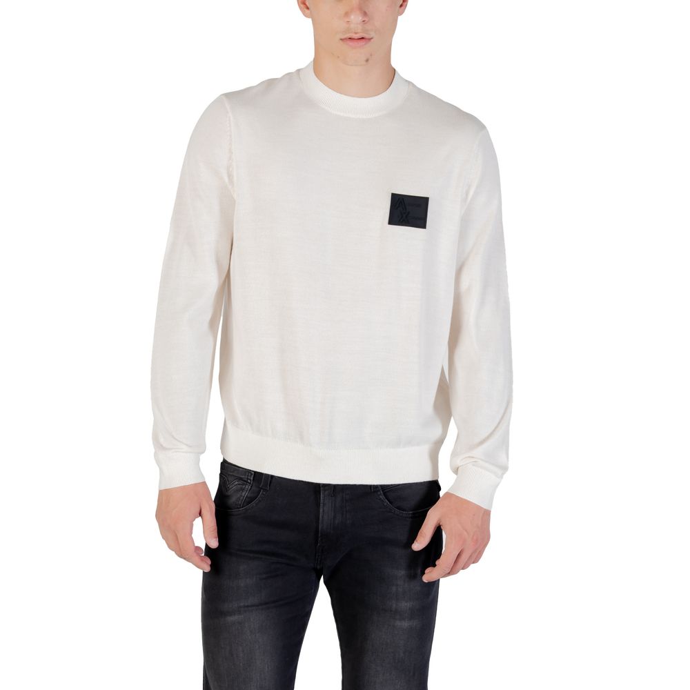 Discover the Armani Exchange White Marabou Sweatshirt, a luxurious blend of acrylic and wool, embodying elegance and sophistication for the discerning individual.