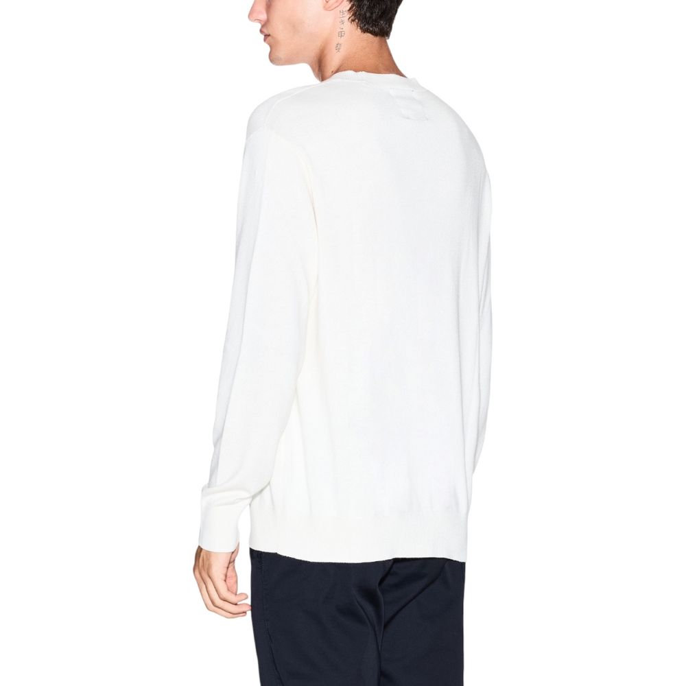 Discover the Armani Exchange Cream Viscose Sweatshirt, a luxurious blend of viscose, cotton, and silk, epitomizing refined craftsmanship and timeless elegance for discerning tastes.