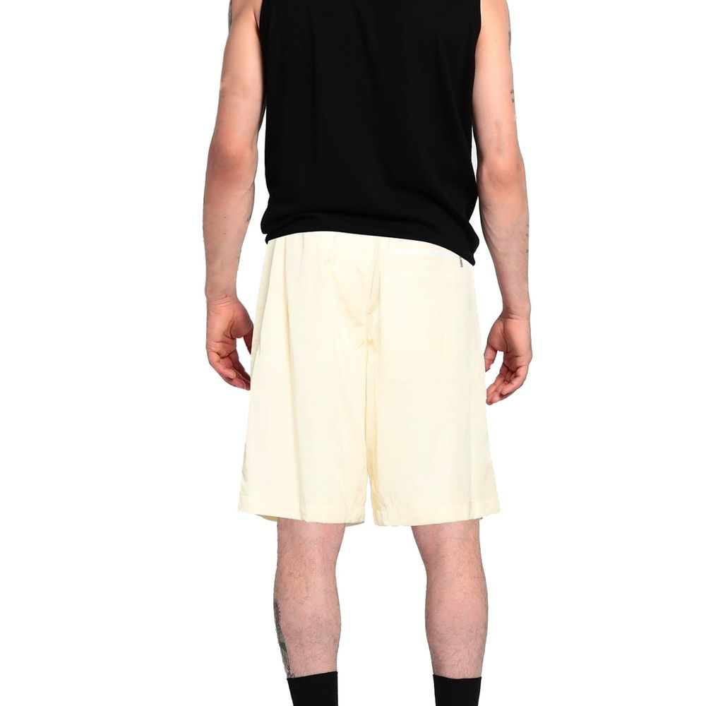 Discover the Jil Sander Bicolor Polyamide Shorts, where exquisite Italian craftsmanship meets modern elegance, perfect for the discerning individual seeking effortless sophistication.