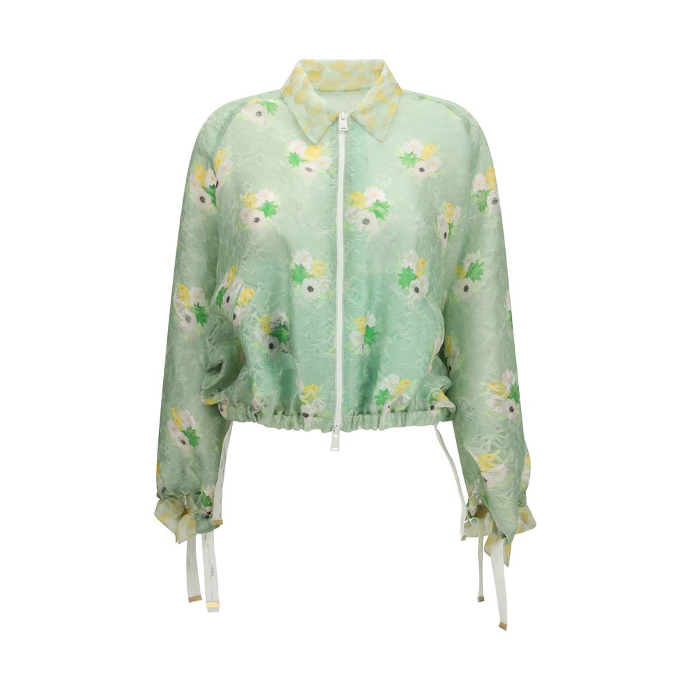 Experience the allure of the Fendi Bicolor Silk Bomber, a masterpiece of SS26 elegance, blending luxurious silk and polyamide for timeless sophistication.