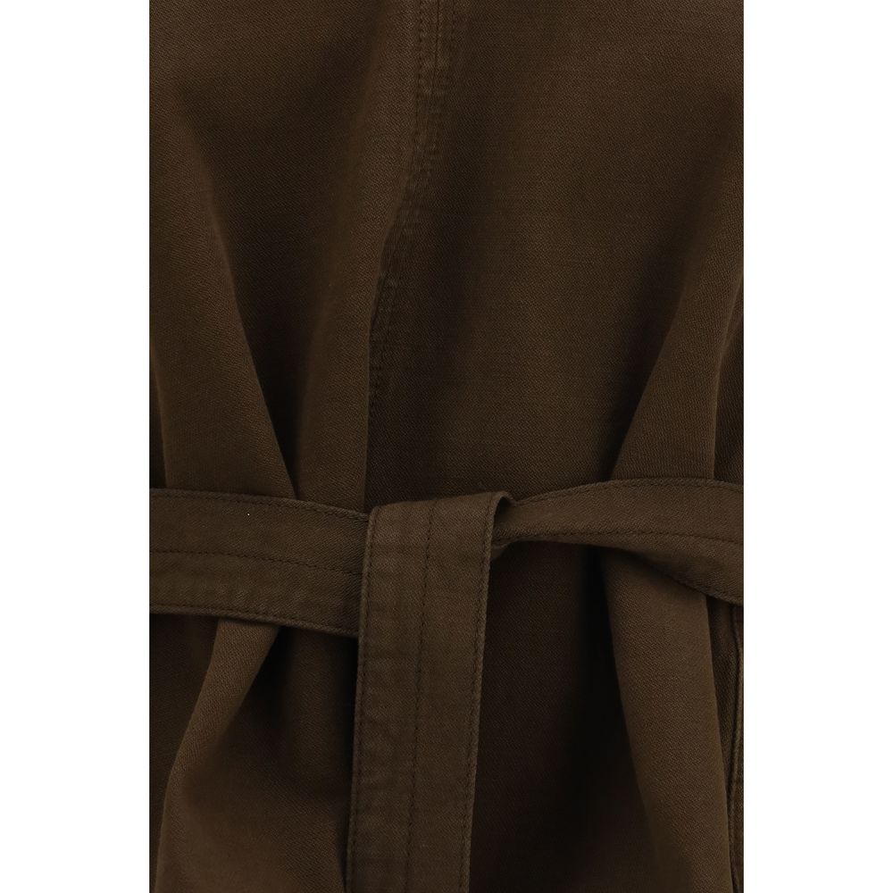 Discover the Lemaire Brown Cotton Shirt, a masterpiece of 100% cotton craftsmanship, blending elegance and comfort for a sophisticated lifestyle.