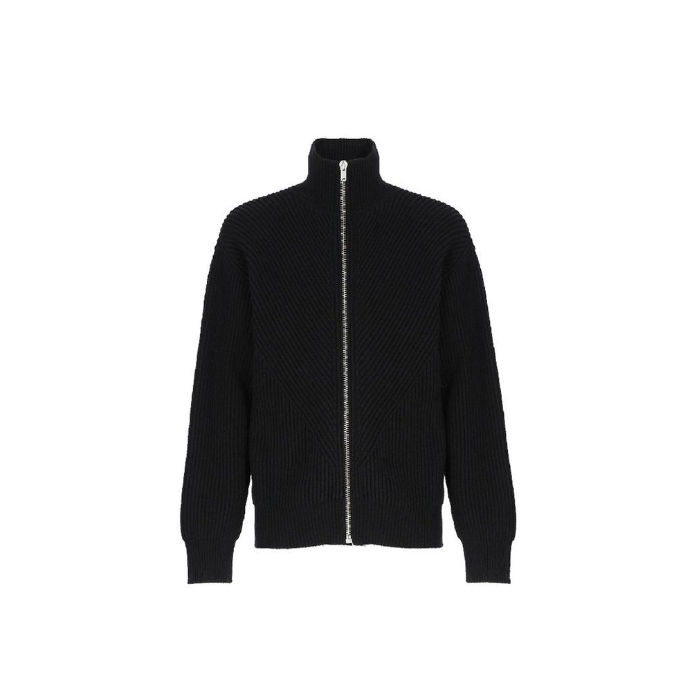 Discover the Jil Sander Black Alpaca Leather Cardigan, a luxurious blend of alpaca and mohair, embodying timeless elegance and Italian craftsmanship for the discerning individual.