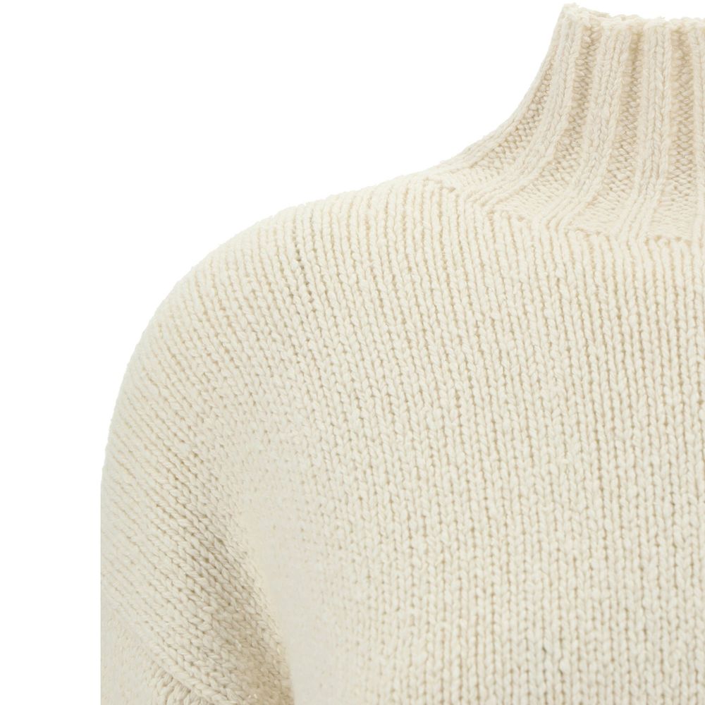 Discover the Jil Sander White Silk Sweatshirt, a luxurious blend of silk and wool, embodying Italian elegance and timeless sophistication for the discerning wardrobe.