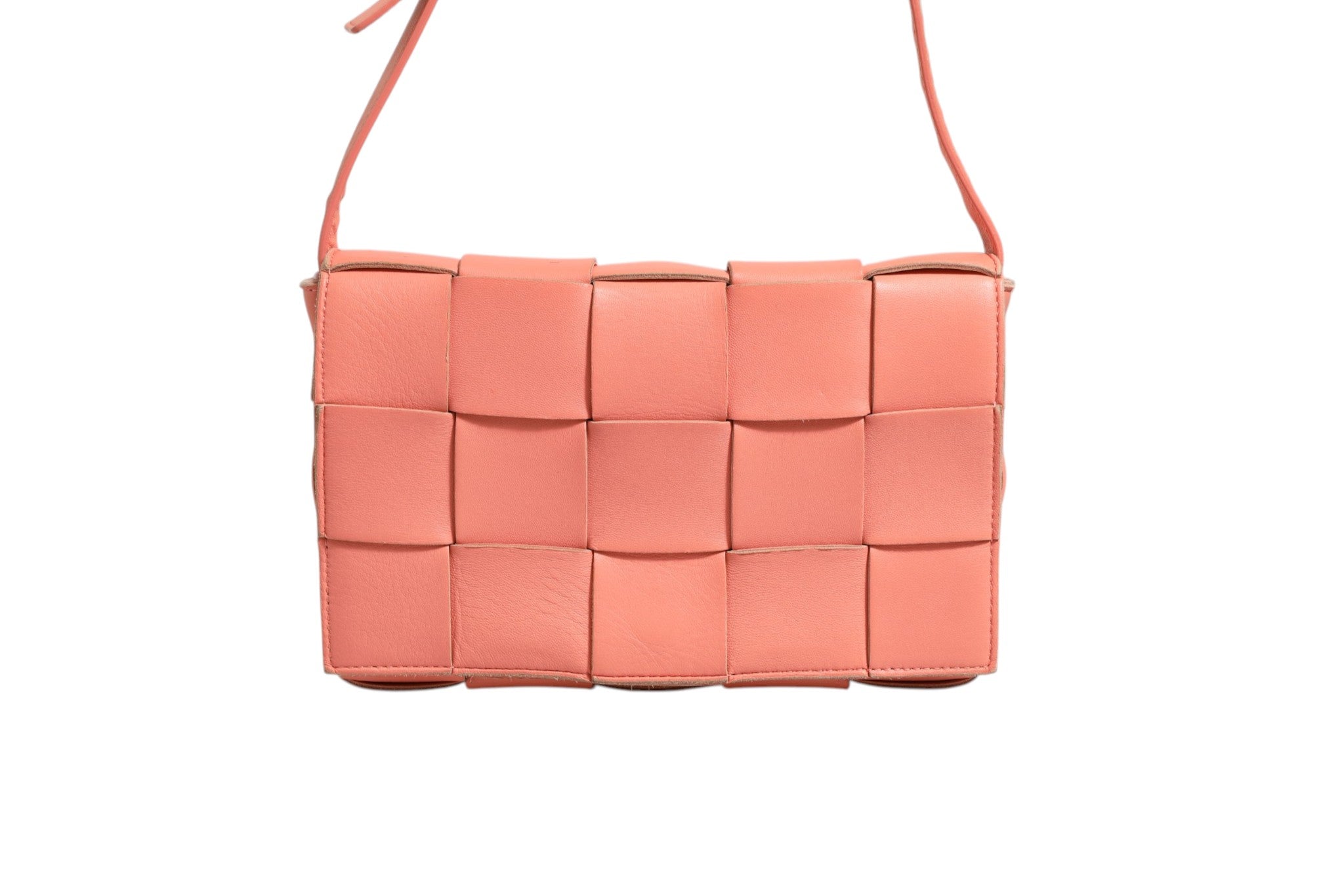Bottega Veneta Lambskin Maxi Intrecciato Cassette Designer Bag