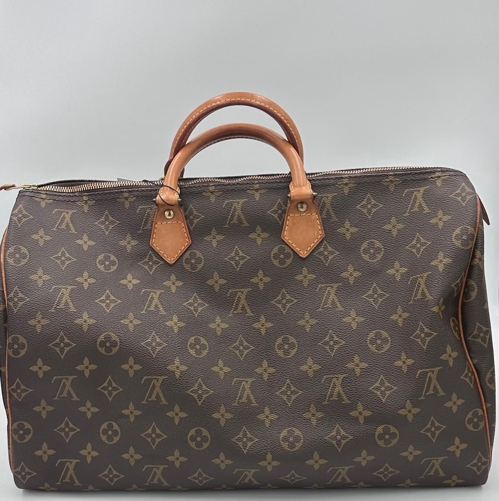 Louis Vuitton LOUIS VUITTON Speedy 40 Monogram Handbag