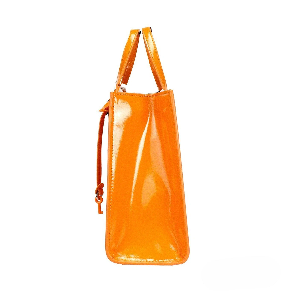 Discover the Marc Jacobs Mini Grind Scorched Patent Leather Crossbody Tote, a masterpiece of vibrant elegance and exquisite craftsmanship, perfect for any sophisticated occasion.