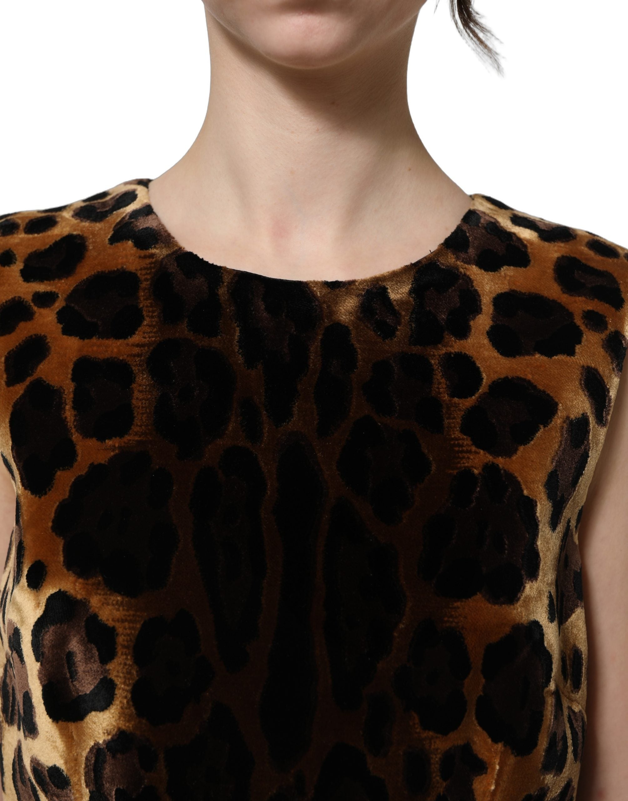 Indulge in the exquisite allure of the Dolce & Gabbana Brown Leopard Sleeveless Sheath Mini Dress, where Italian craftsmanship meets luxurious silk and viscose elegance.