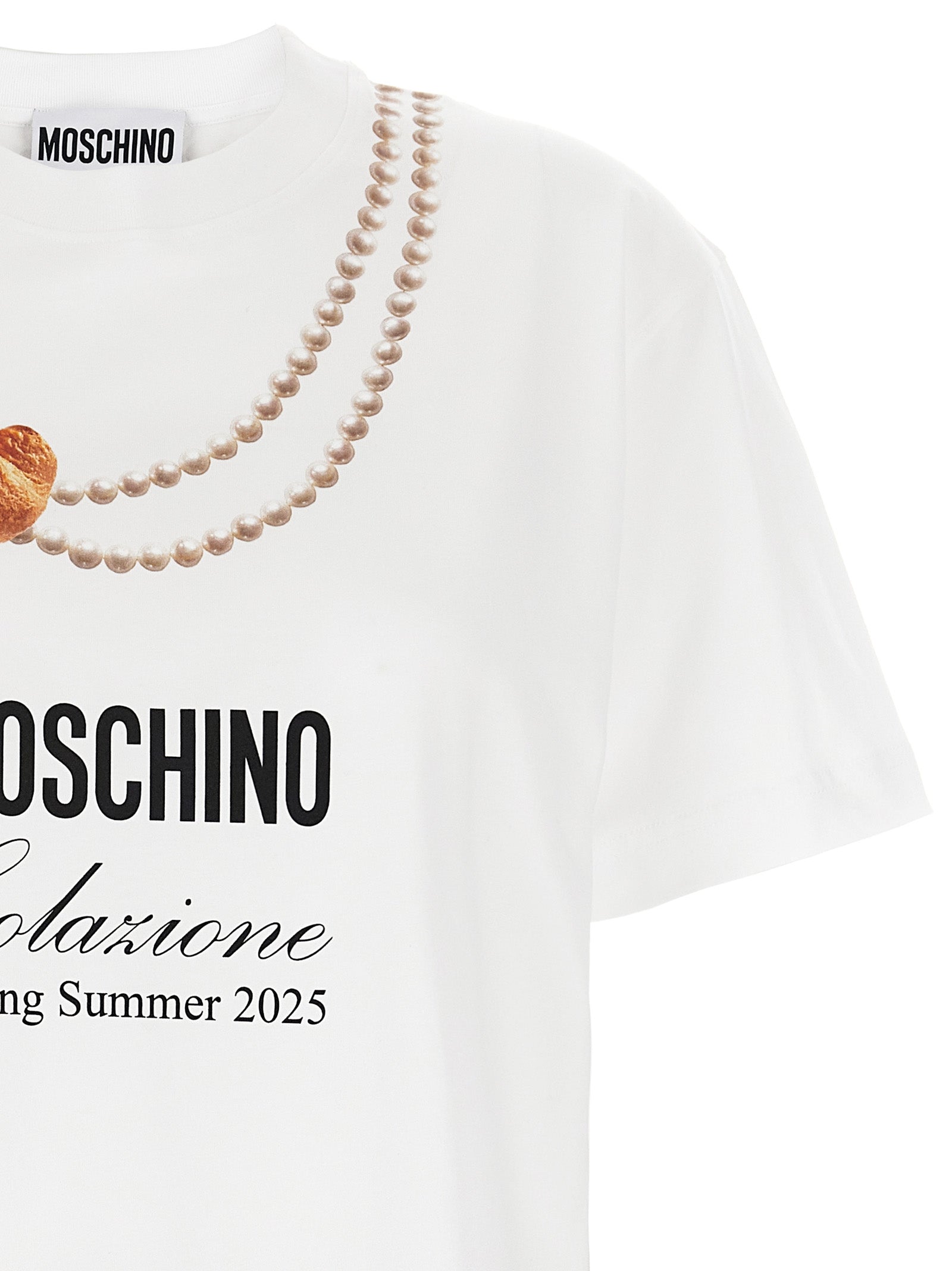Elevate your style with the Moschino White Cotton T-Shirt from the 'Colazione' Spring Summer 2025 collection, a luxurious blend of comfort and playful sophistication.
