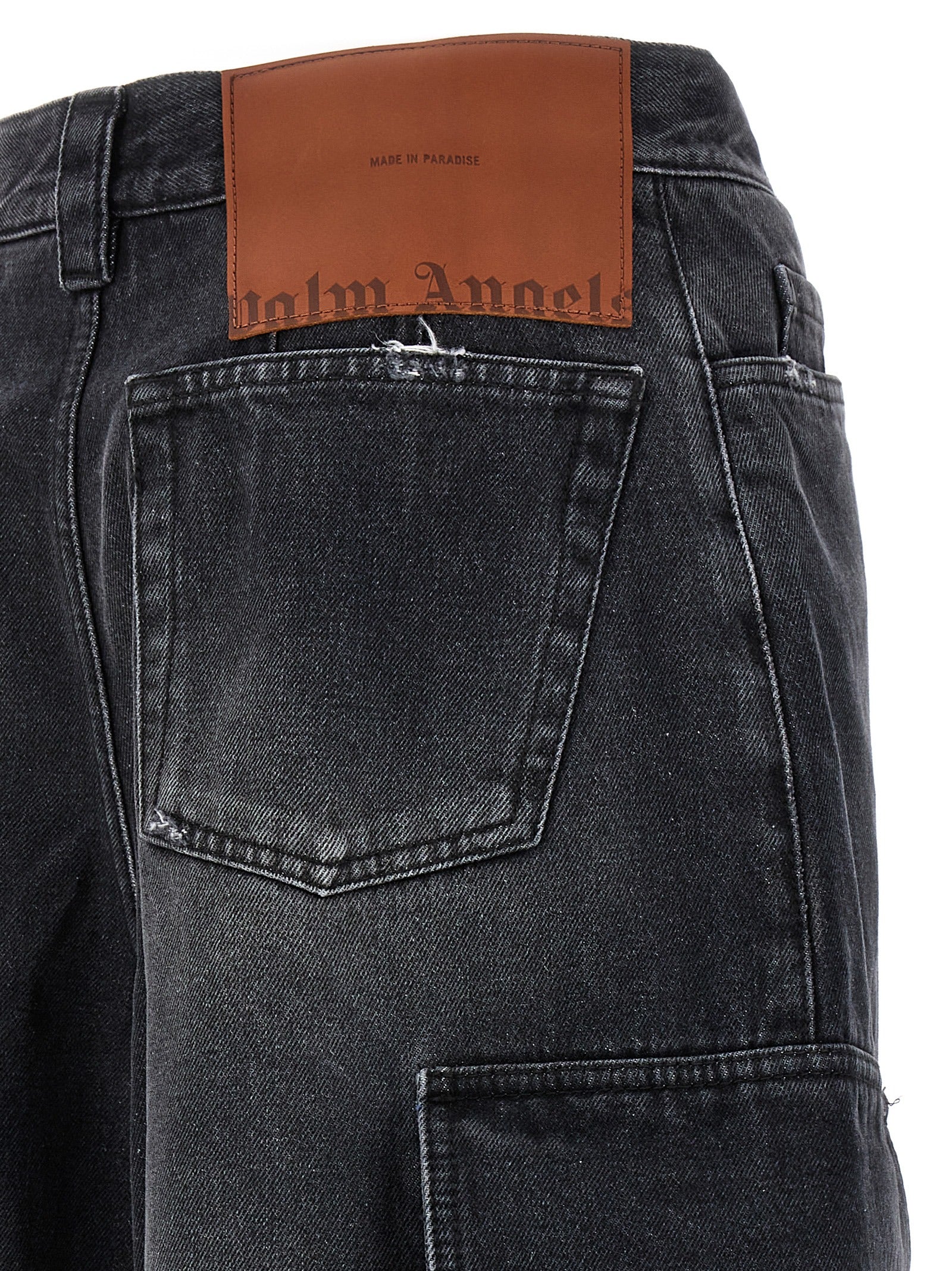 Discover the Palm Angels Gray Cotton Cargo Shorts, a masterpiece of Italian craftsmanship, blending edgy design with luxurious comfort for the discerning individual.