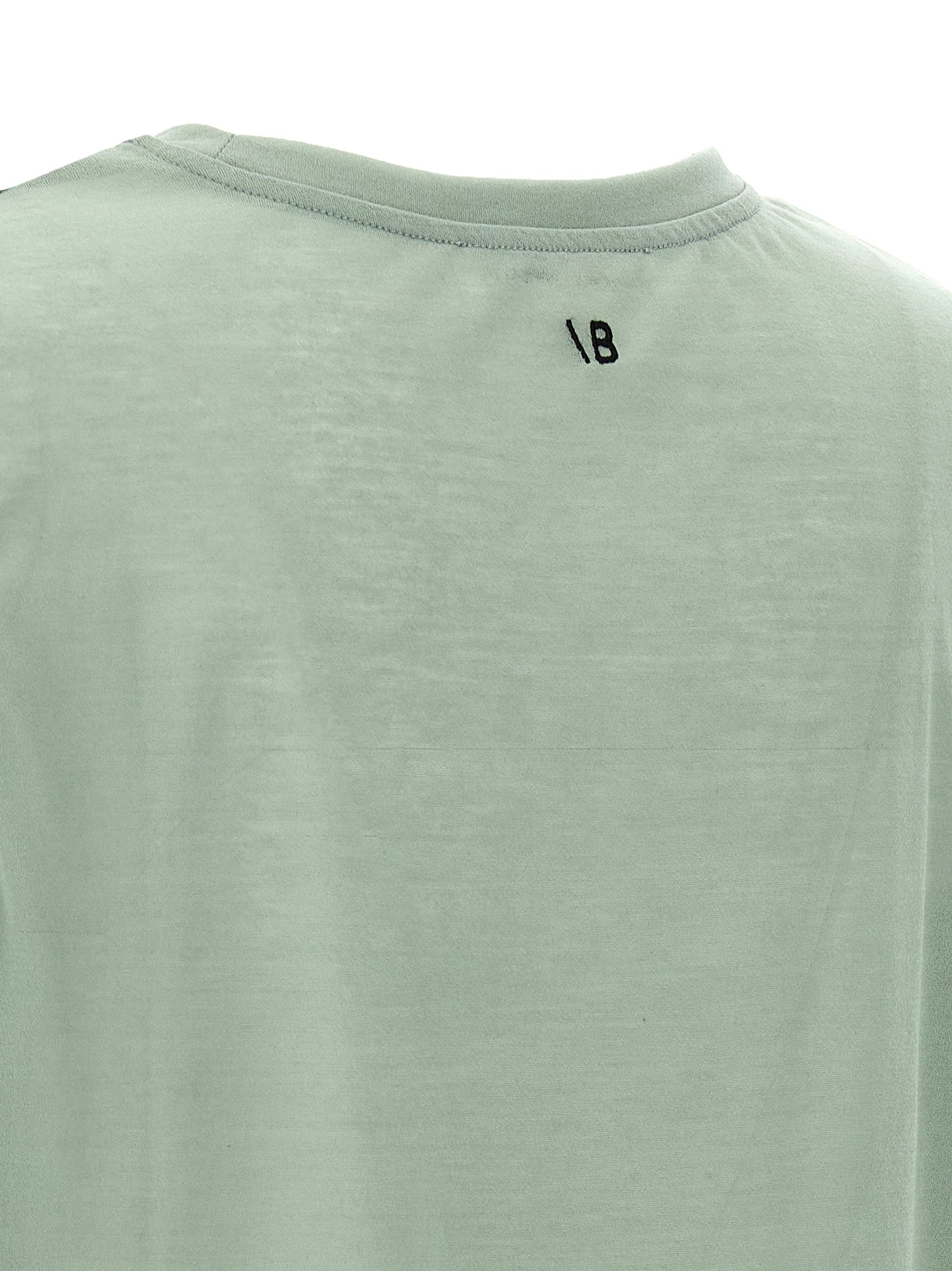 Elevate your wardrobe with the Victoria Beckham Bicolor Cotton Sleeveless T-Shirt, a luxurious blend of comfort and sophistication, perfect for the discerning fashionista.