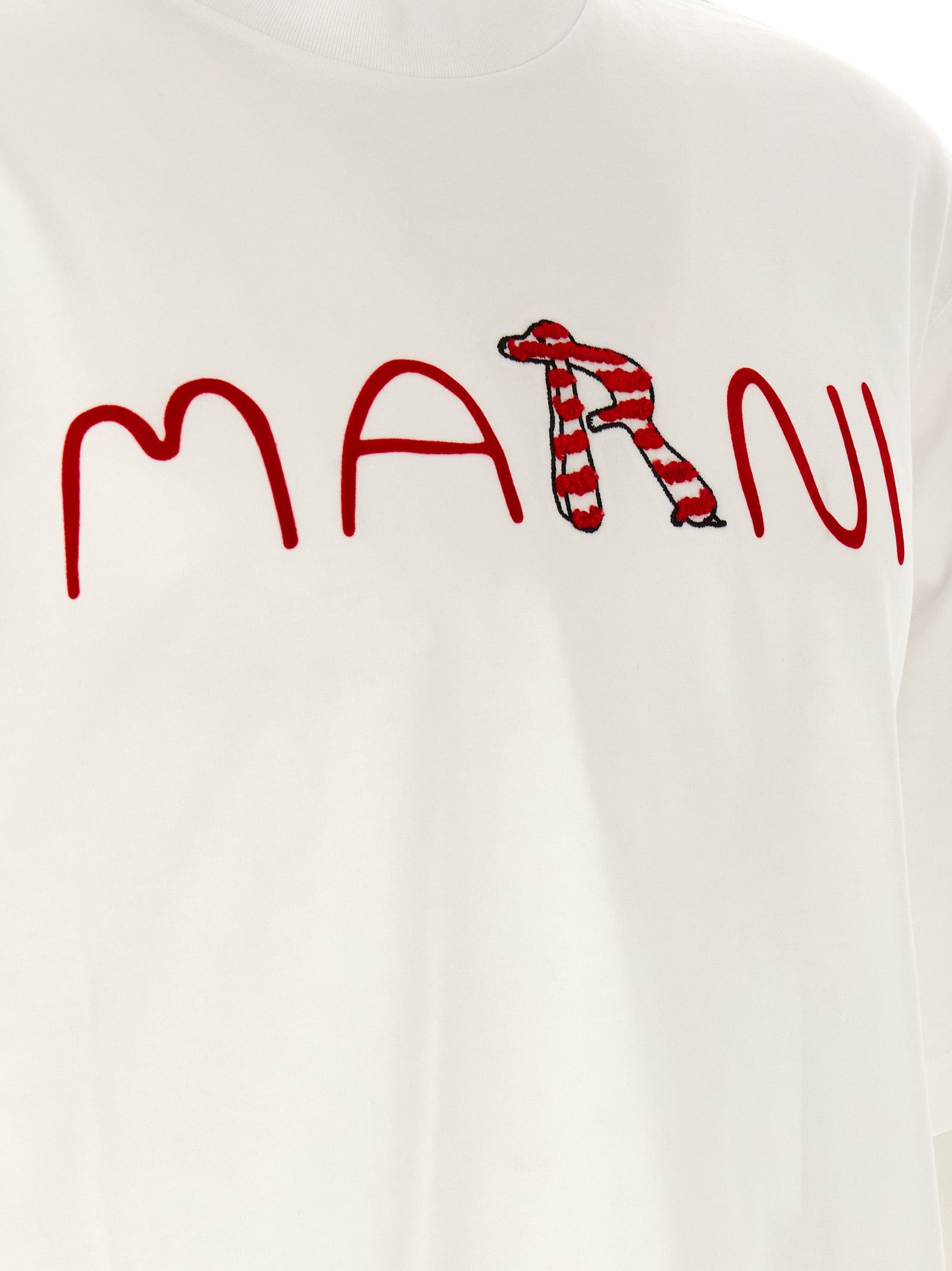 Indulge in the Marni White Cotton T-Shirt, a luxurious blend of comfort and style, featuring exquisite craftsmanship and an iconic velvet flocked logo for the discerning individual.