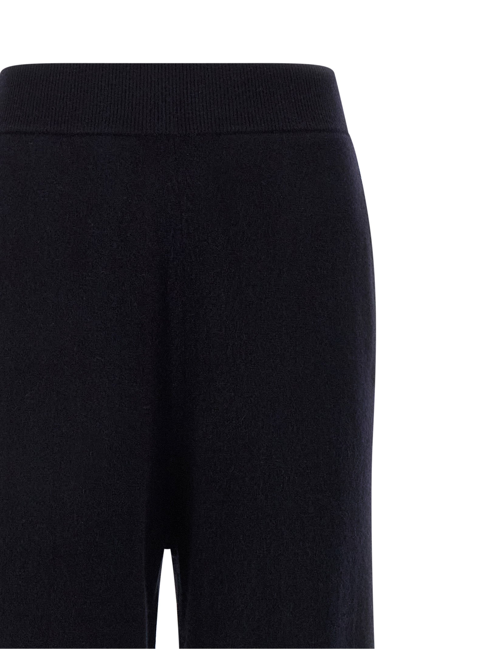 Experience the artisanal luxury of Max Mara's Blue Cashmere Casual Pants, crafted from pure cashmere, merging sophistication with effortless style for the discerning individual.