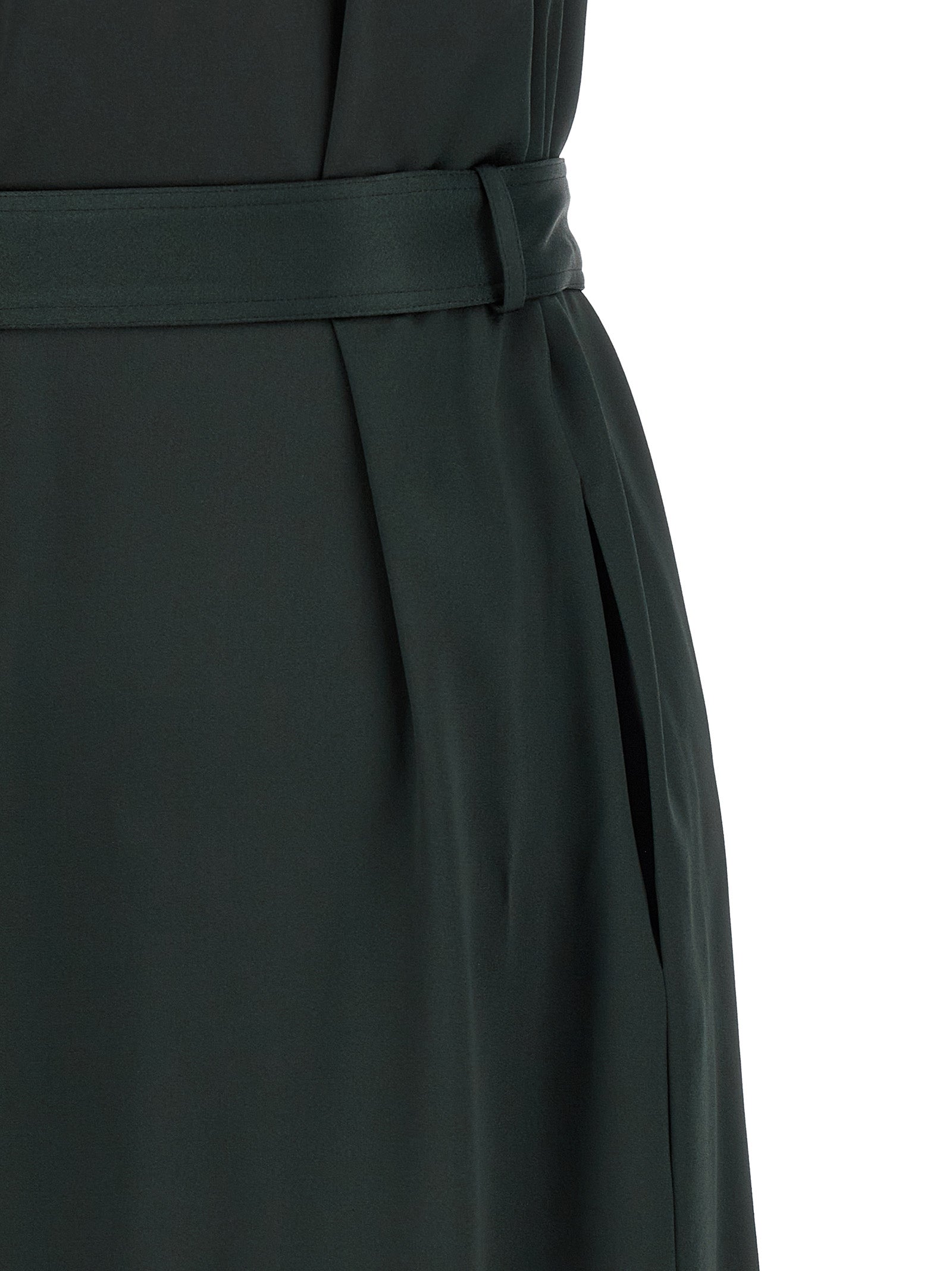 Indulge in the Tom Ford Bicolor Acetate Long Dress, a masterpiece of luxurious crêpe satin, designed for those who embody elegance and sophistication.
