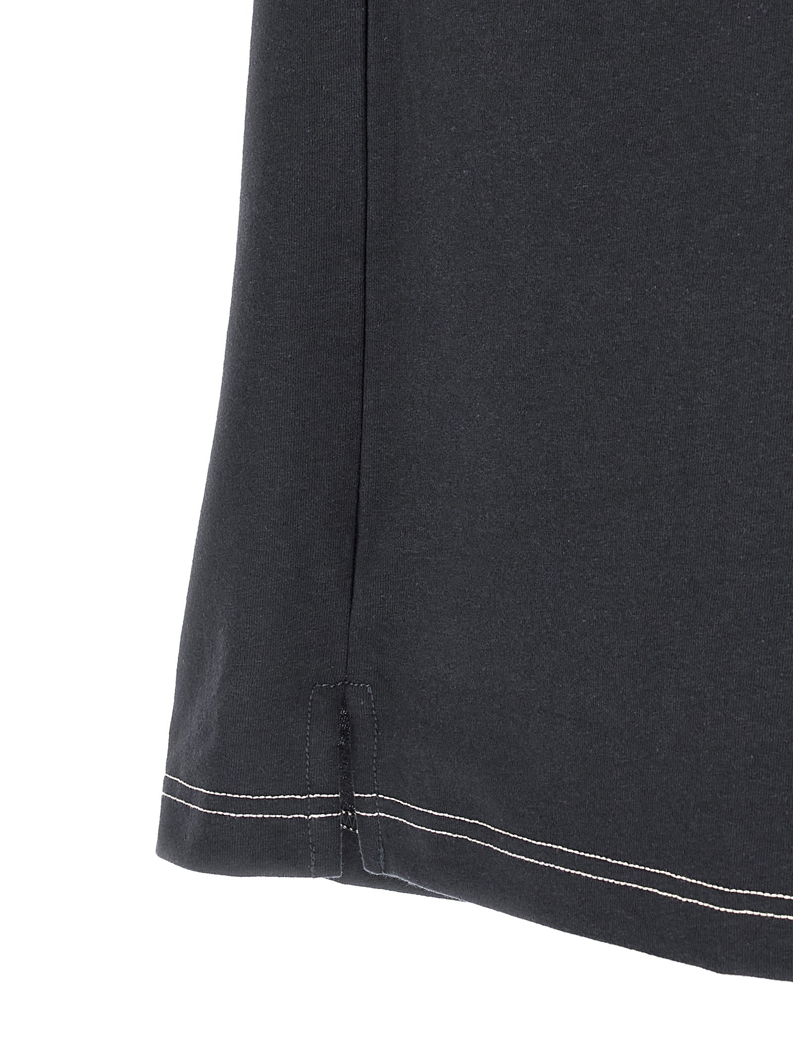 Elevate your style with the Lemaire Blue Cotton T-Shirt, a luxurious blend of cotton and linen, embodying effortless elegance and artisanal craftsmanship.
