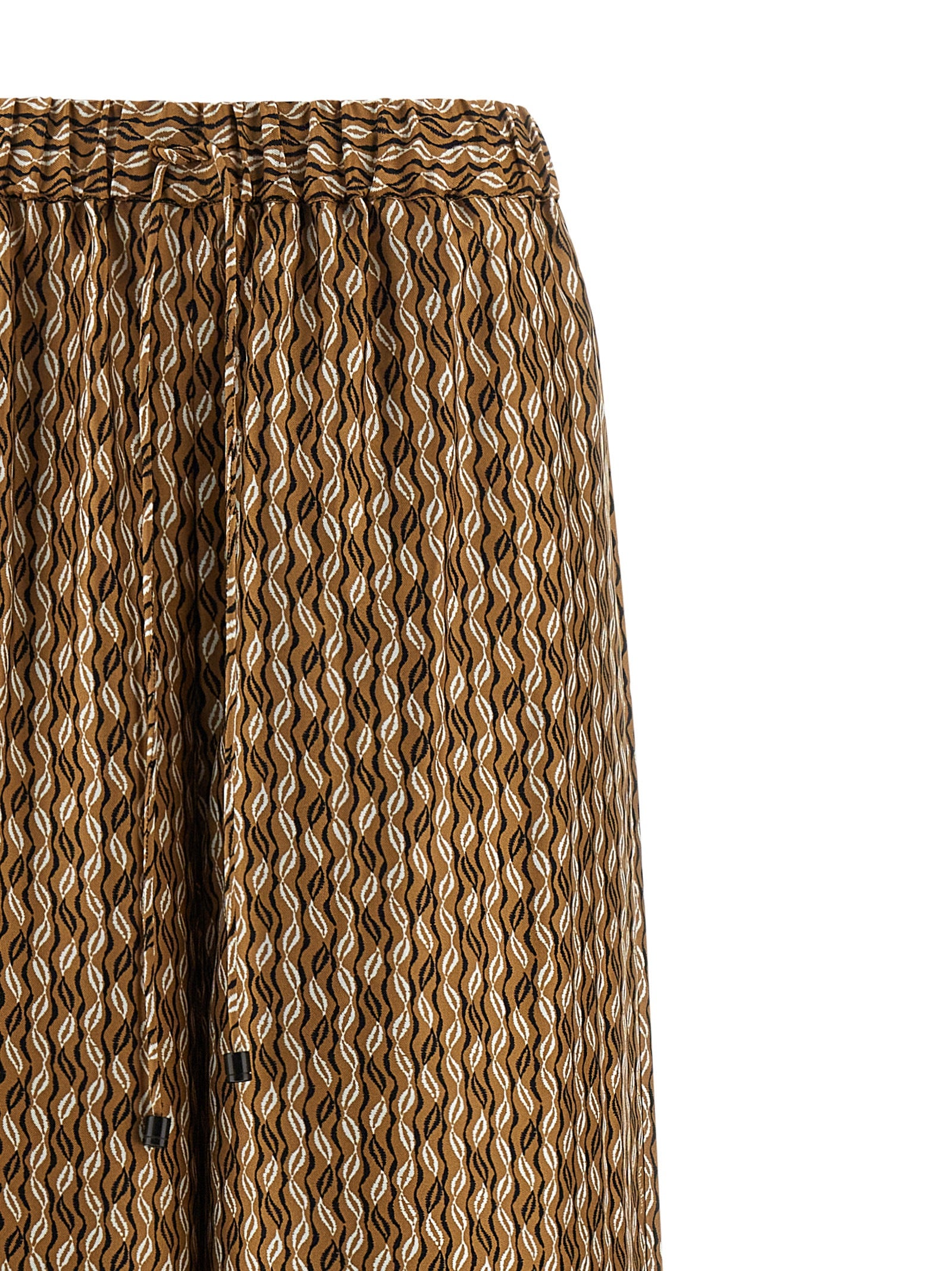 Elevate your style with Max Mara's Brown Silk Casual Pants, a luxurious blend of Italian craftsmanship and timeless elegance, perfect for any sophisticated occasion.