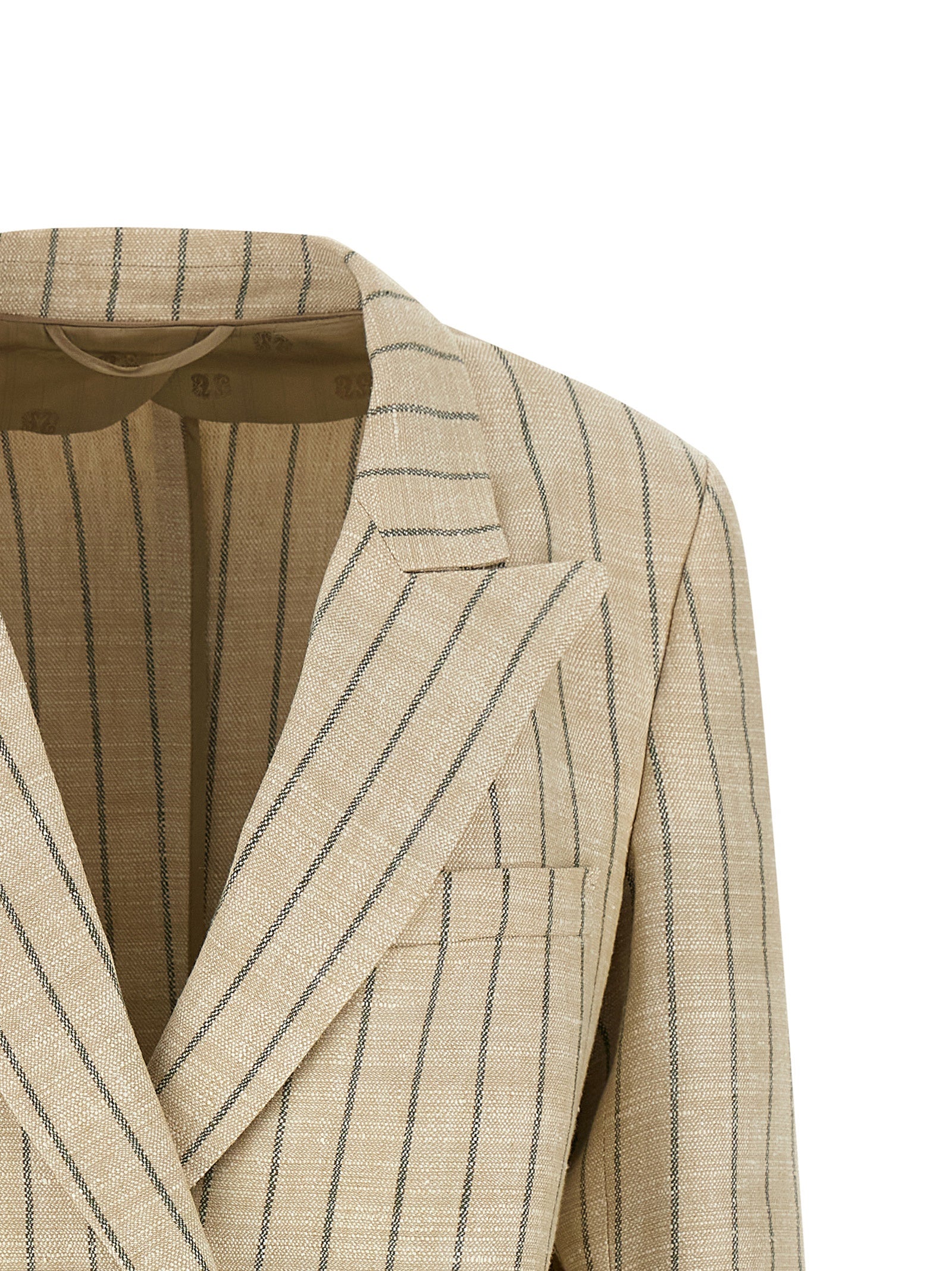 Elevate your wardrobe with the Blazé Milano Beige Cotton Blazer, a masterpiece of Italian craftsmanship that embodies elegance and sophistication for the modern connoisseur.