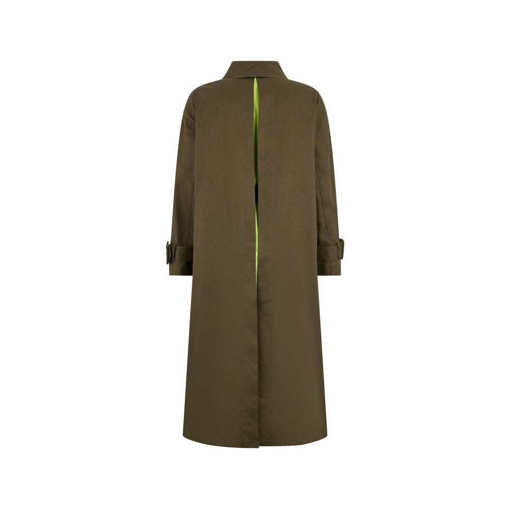 Indulge in the Herno Bicolor Cotton Coat, a masterpiece of Italian craftsmanship, blending elegance and sophistication for the discerning individual.