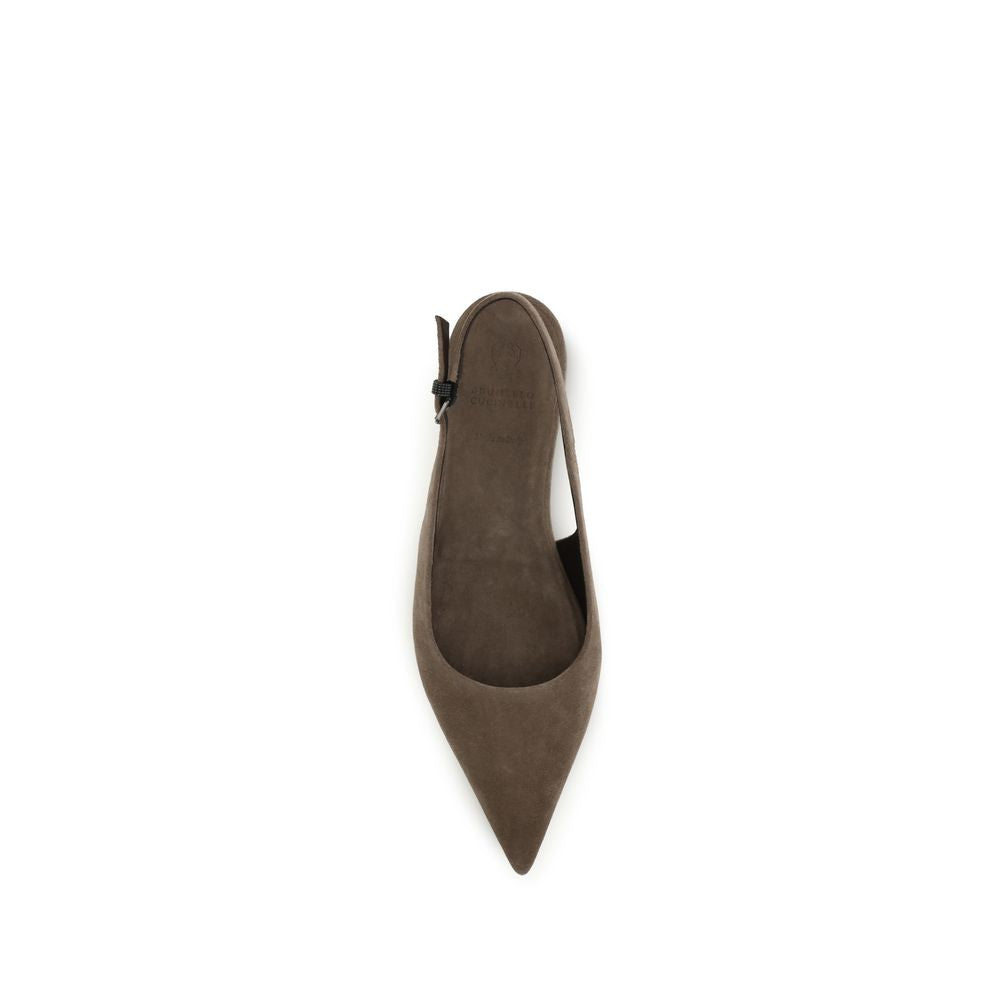 Experience the exquisite elegance of Brunello Cucinelli's Brown Calf Leather Bos Taurus Ballet Flats, where refined craftsmanship meets contemporary allure for the discerning individual.
