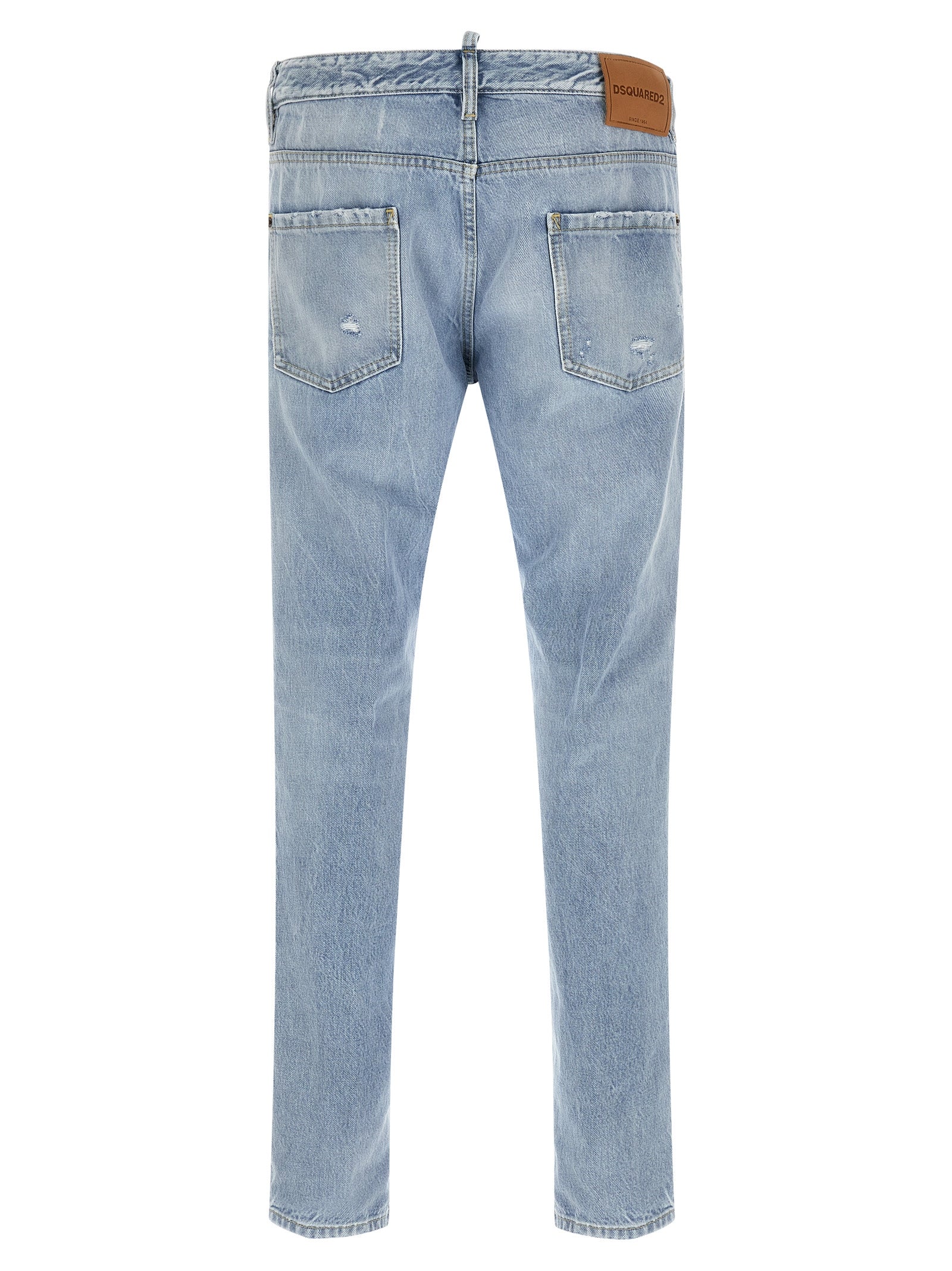 Elevate your style with DSQUARED2's Teddy used-effect denim jeans, crafted from 100% cotton for a chic, luxurious look that embodies modern sophistication.