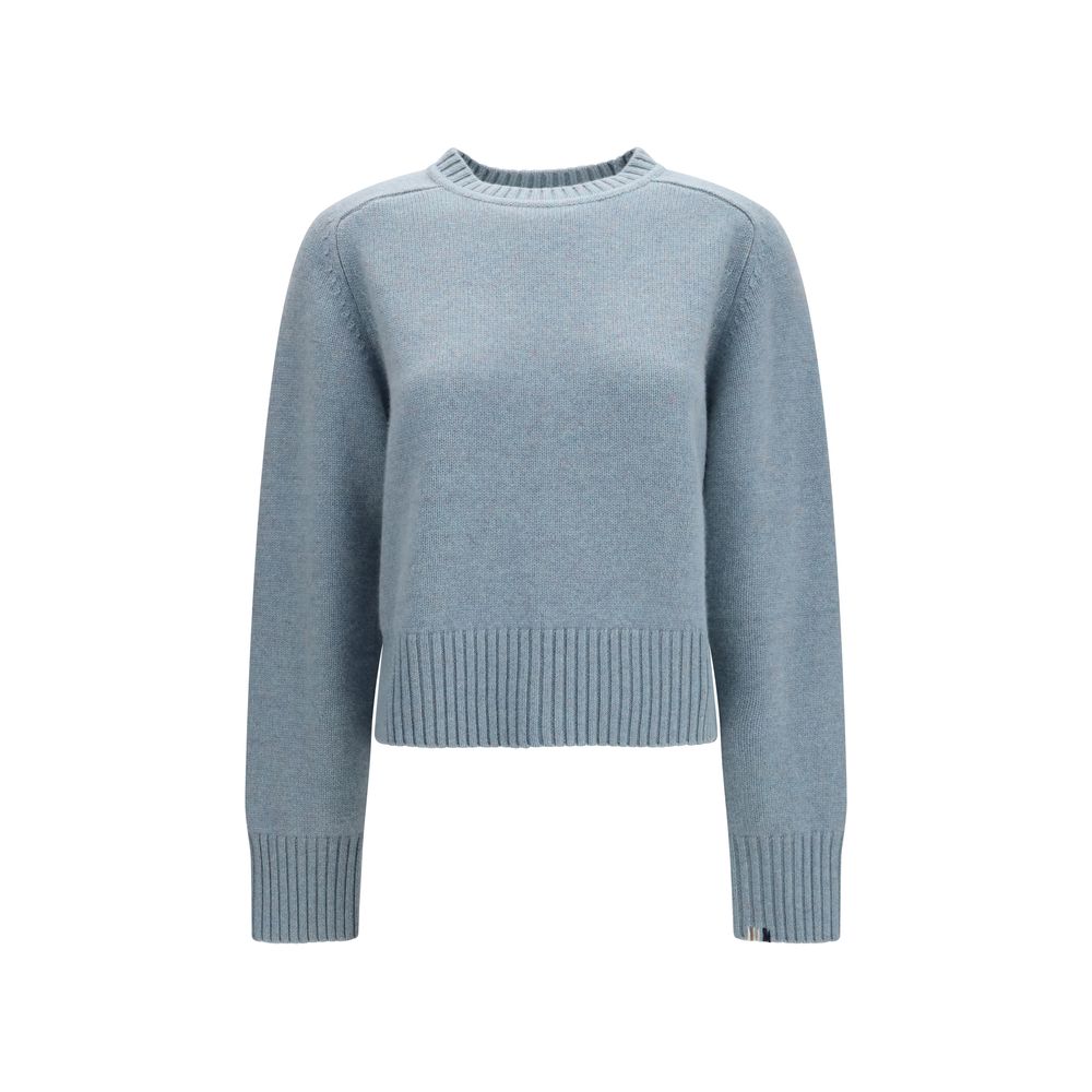 Indulge in the N°167 Please cashmere Sweatshirt by Extreme Cashmere, a masterpiece of pure cashmere that embodies modern elegance and refined versatility for every occasion.
