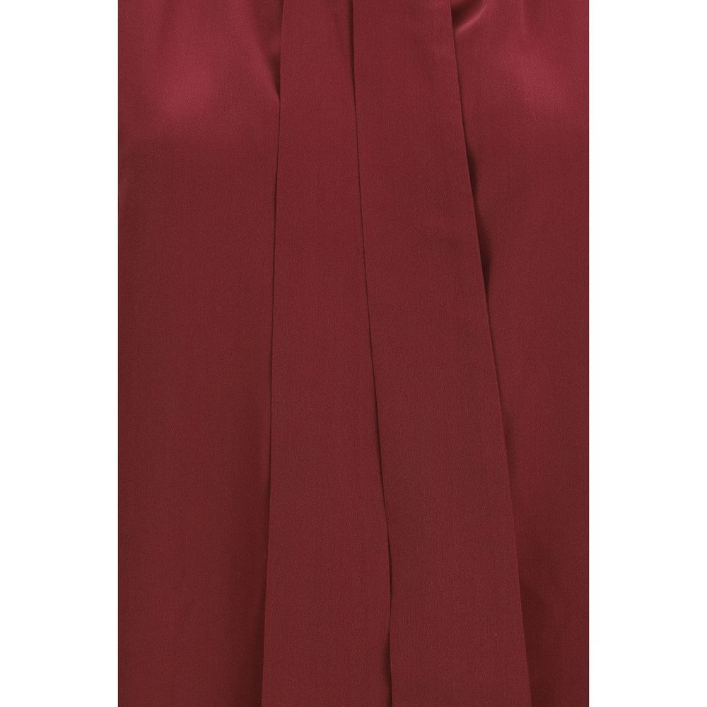 Indulge in the elegance of the Jacob Cohen Bordeaux Silk Blouse, crafted from sumptuous silk with refined details, perfect for those who appreciate luxury and sophistication.