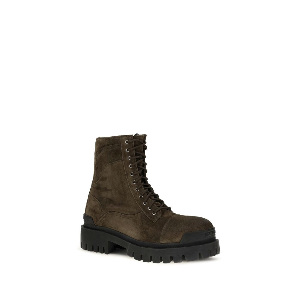Discover the Balenciaga Bicolor Calf Leather Bos Taurus Lace-Up Boots, a bold statement of luxury and craftsmanship, perfect for those who embody elegance and authority.