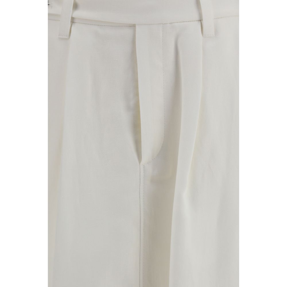 Elevate your wardrobe with the Brunello Cucinelli White Viscose Long Skirt, a masterpiece of fluid elegance and refined craftsmanship, perfect for the discerning individual.