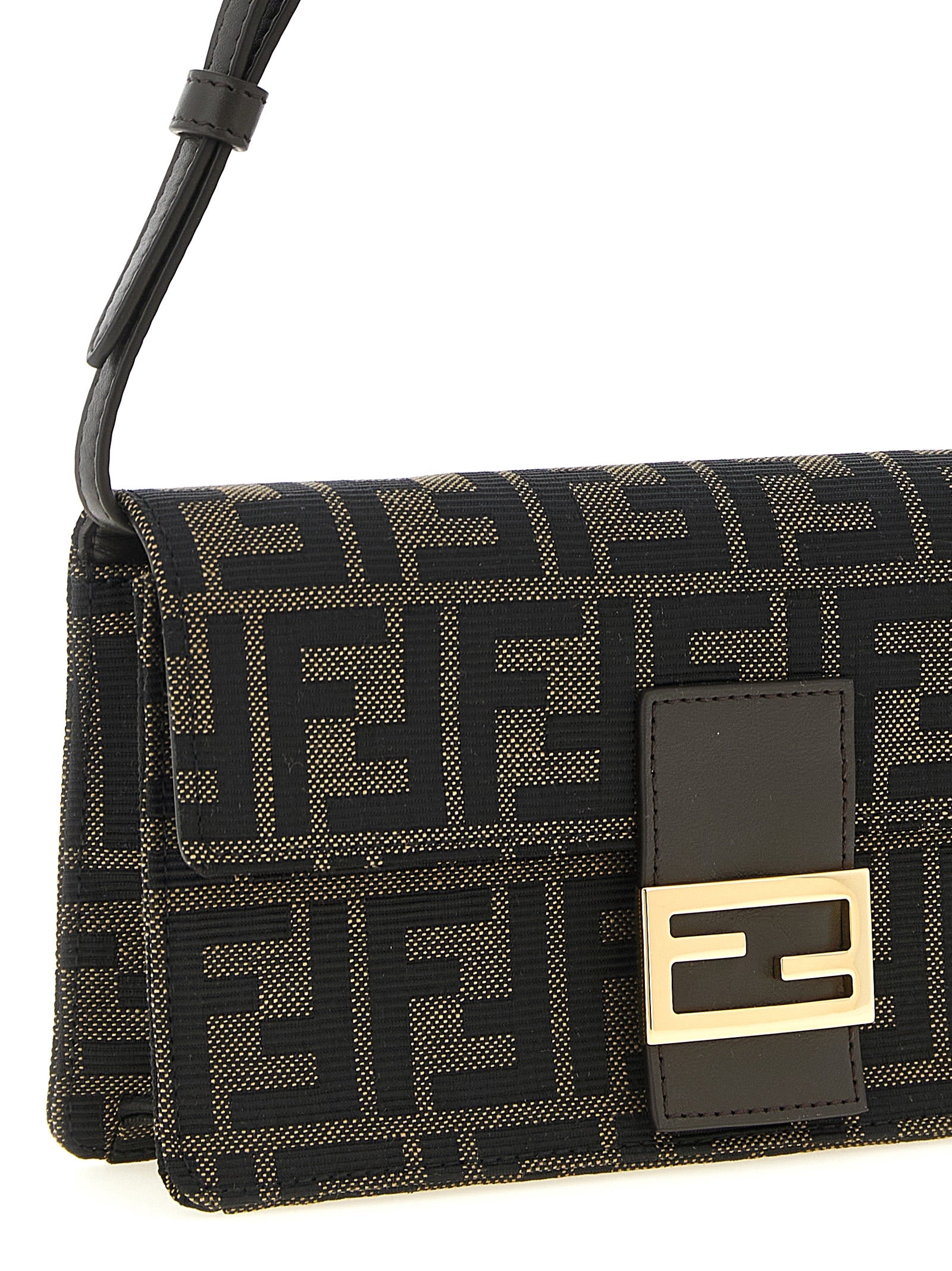 Fendi Brown Cardholder - Elevate Your Elegance with Opulence