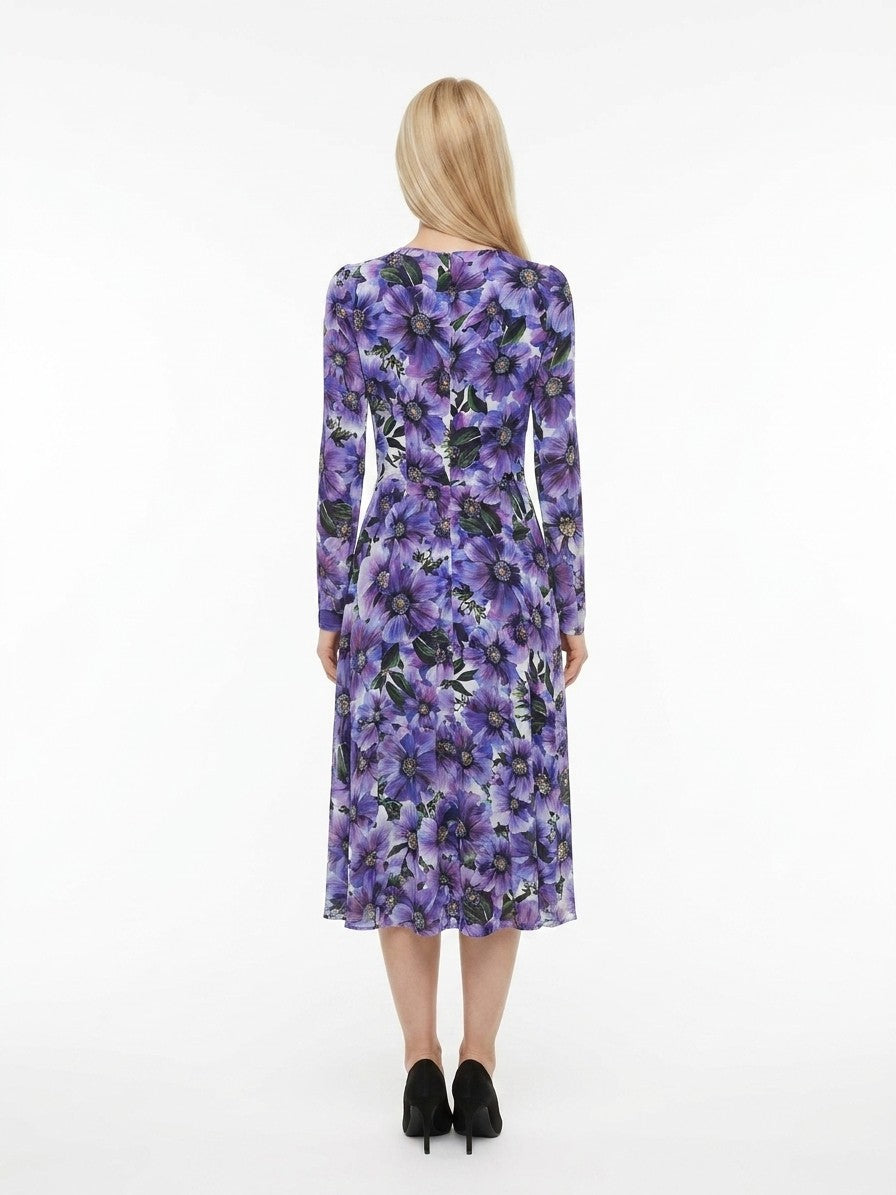 Elevate your wardrobe with the Dolce & Gabbana Multicolor Silk Casual Dress, a masterpiece of Italian craftsmanship that embodies elegance and sophistication for any occasion.