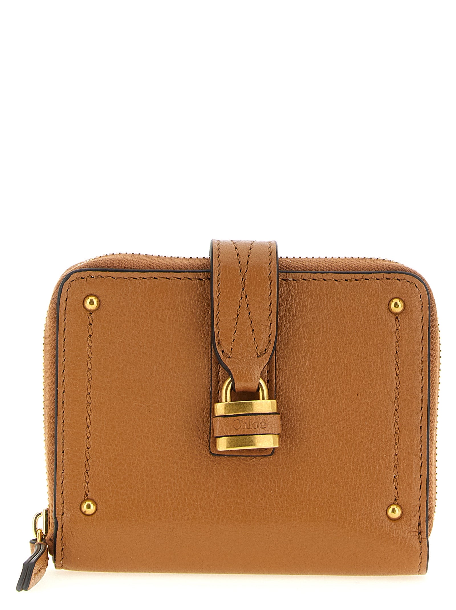 Experience the exquisite allure of the Chloé Brown Buffalo Leather Cardholder, a masterpiece of craftsmanship that embodies timeless elegance and sophistication.